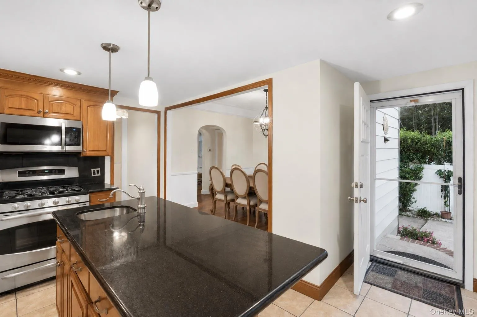 549 De Mott Avenue, Hempstead, NY, 3 Bedrooms Bedrooms, 8 Rooms Rooms,2 BathroomsBathrooms,Residential,For Rent,De Mott,0,1014275 549 De Mott Avenue, Hempstead, NY, 3 Bedrooms Bedrooms, 8 Rooms Rooms,2 BathroomsBathrooms,Residential,For Rent,De Mott,0,1014275