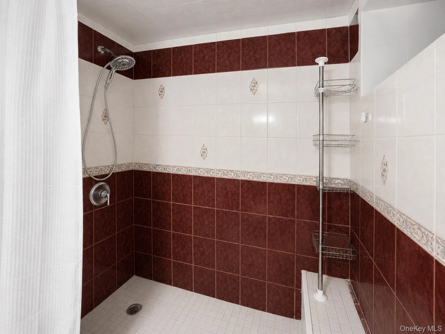 549 De Mott Avenue, Hempstead, NY, 3 Bedrooms Bedrooms, 8 Rooms Rooms,2 BathroomsBathrooms,Residential,For Rent,De Mott,0,1014275 549 De Mott Avenue, Hempstead, NY, 3 Bedrooms Bedrooms, 8 Rooms Rooms,2 BathroomsBathrooms,Residential,For Rent,De Mott,0,1014275