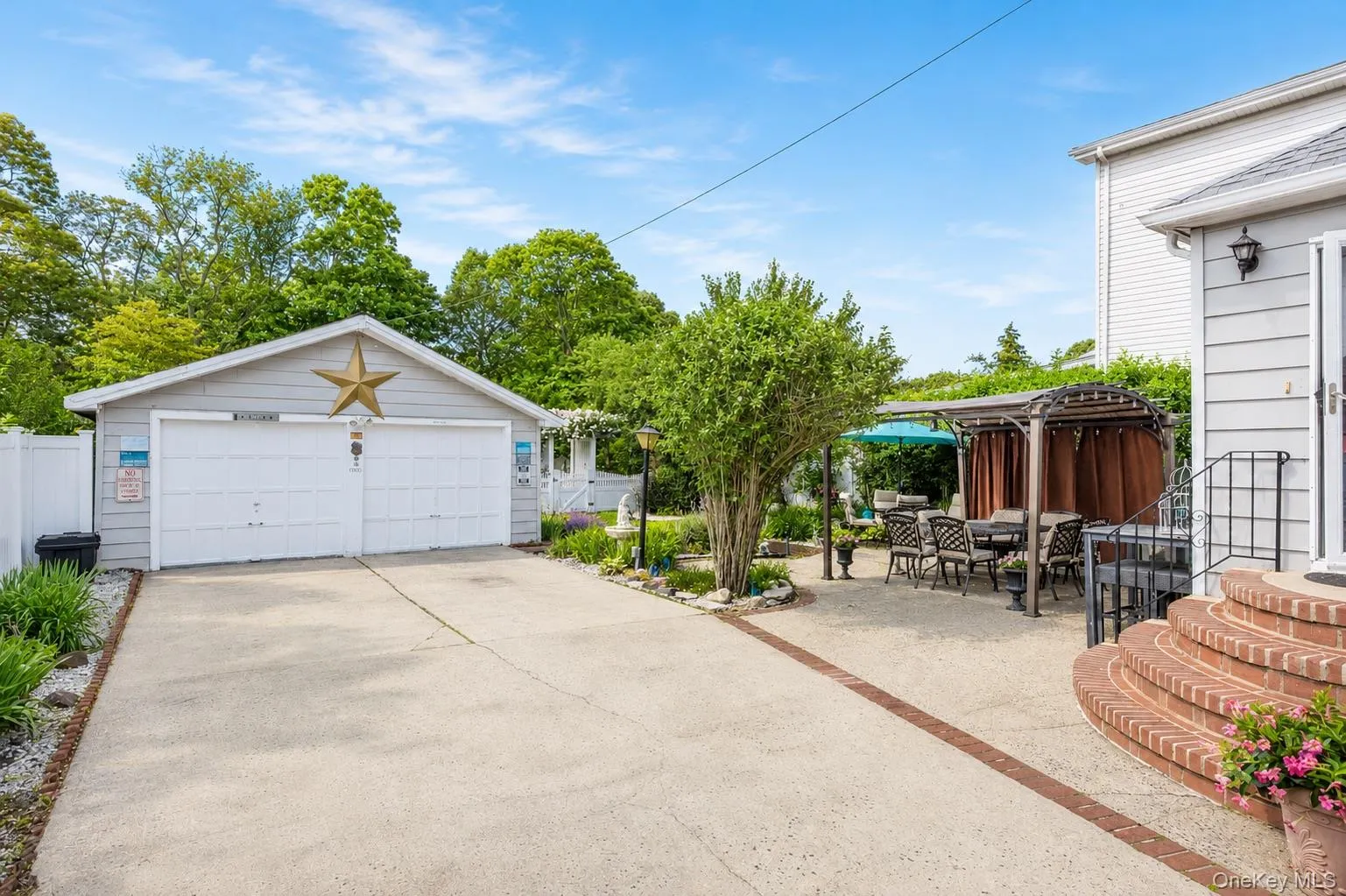 549 De Mott Avenue, Hempstead, NY, 3 Bedrooms Bedrooms, 8 Rooms Rooms,2 BathroomsBathrooms,Residential,For Rent,De Mott,0,1014275 549 De Mott Avenue, Hempstead, NY, 3 Bedrooms Bedrooms, 8 Rooms Rooms,2 BathroomsBathrooms,Residential,For Rent,De Mott,0,1014275