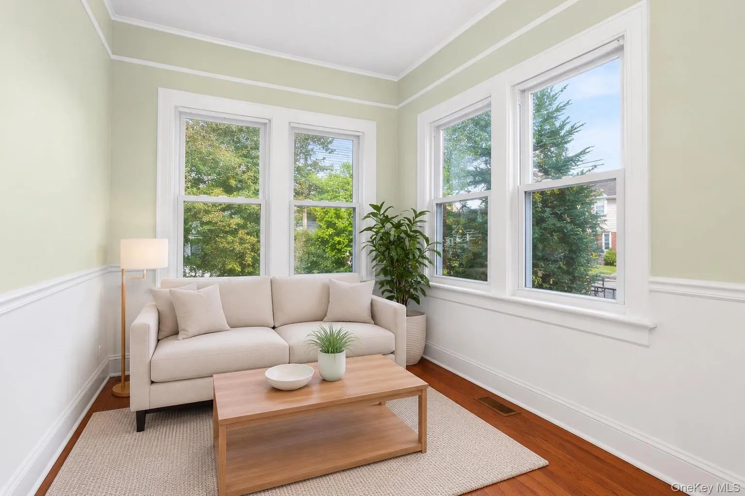 549 De Mott Avenue, Hempstead, NY, 3 Bedrooms Bedrooms, 8 Rooms Rooms,2 BathroomsBathrooms,Residential,For Rent,De Mott,0,1014275 549 De Mott Avenue, Hempstead, NY, 3 Bedrooms Bedrooms, 8 Rooms Rooms,2 BathroomsBathrooms,Residential,For Rent,De Mott,0,1014275