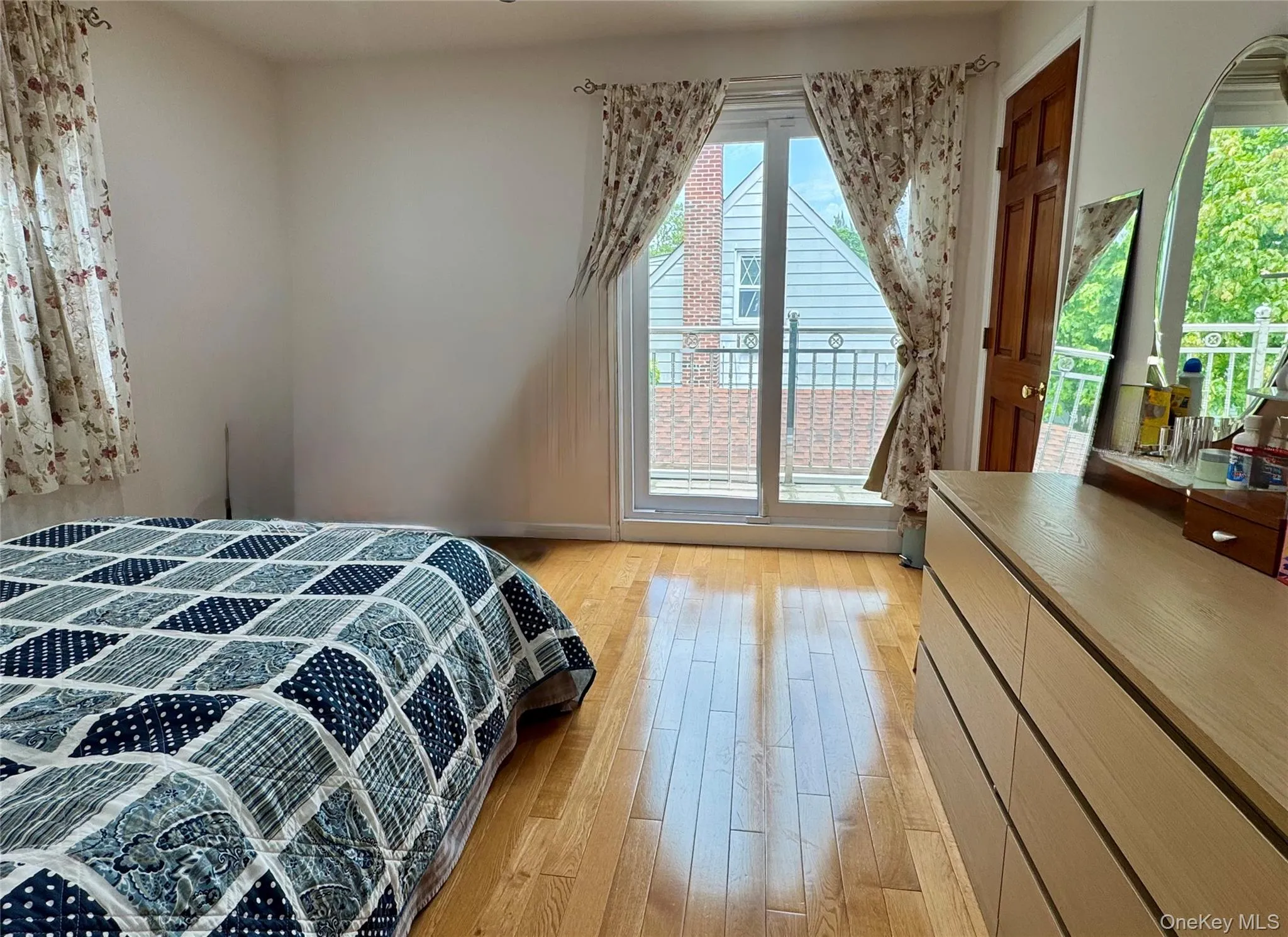 76-53 271st Street, New York, NY, 6 Bedrooms Bedrooms, 12 Rooms Rooms,4 BathroomsBathrooms,Residential,For Rent,271st,0,1014278 76-53 271st Street, New York, NY, 6 Bedrooms Bedrooms, 12 Rooms Rooms,4 BathroomsBathrooms,Residential,For Rent,271st,0,1014278