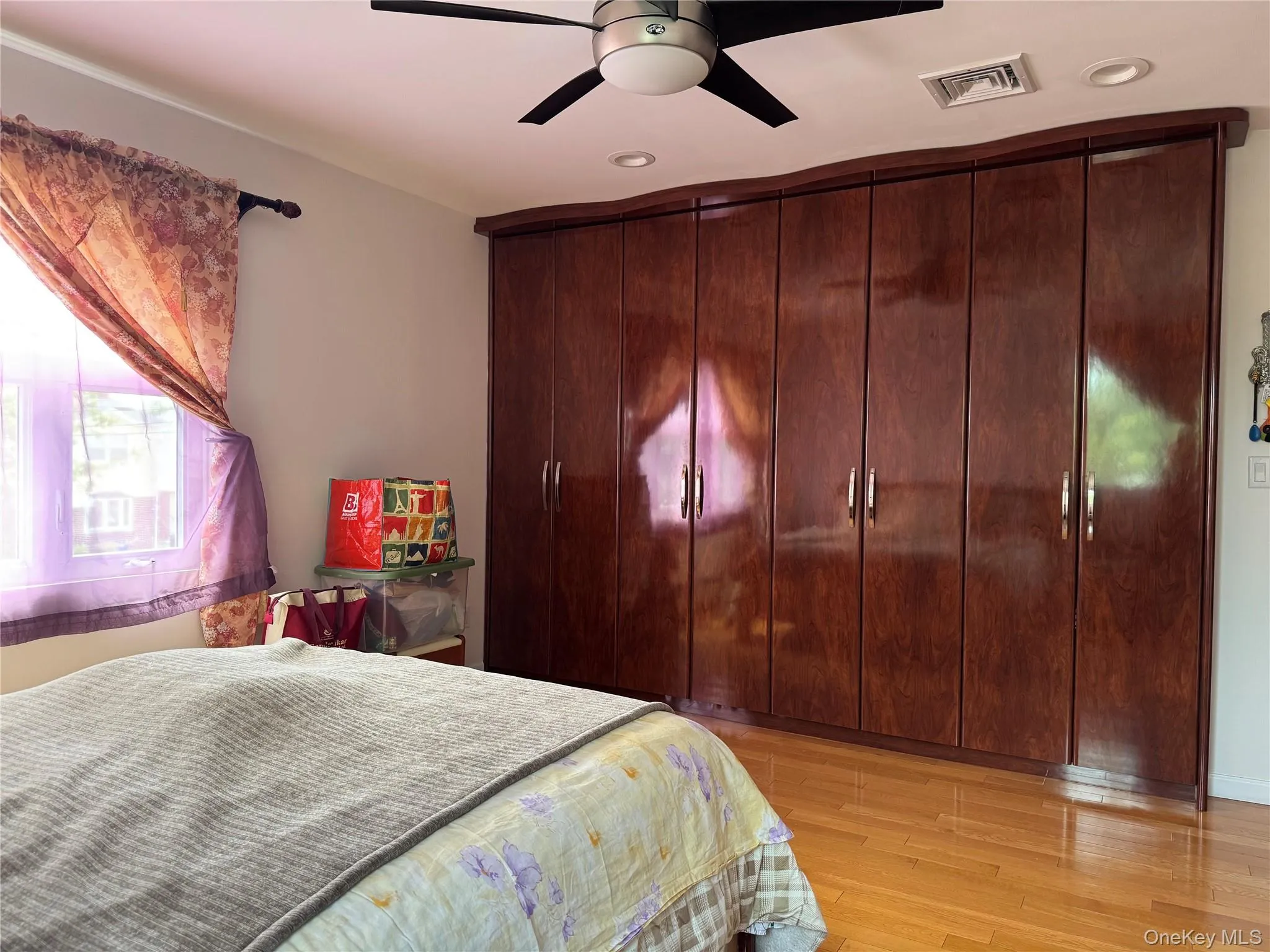 76-53 271st Street, New York, NY, 6 Bedrooms Bedrooms, 12 Rooms Rooms,4 BathroomsBathrooms,Residential,For Rent,271st,0,1014278 76-53 271st Street, New York, NY, 6 Bedrooms Bedrooms, 12 Rooms Rooms,4 BathroomsBathrooms,Residential,For Rent,271st,0,1014278