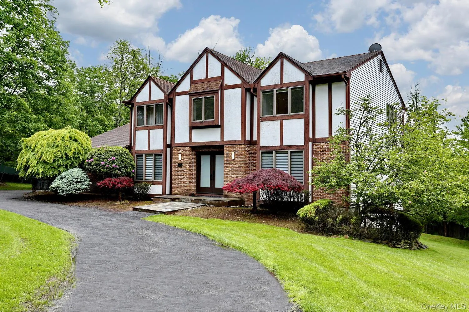 3 Larissa Court, Ramapo, NY, 6 Bedrooms Bedrooms, 14 Rooms Rooms,4 BathroomsBathrooms,Residential,For Rent,Larissa,0,1014280 3 Larissa Court, Ramapo, NY, 6 Bedrooms Bedrooms, 14 Rooms Rooms,4 BathroomsBathrooms,Residential,For Rent,Larissa,0,1014280