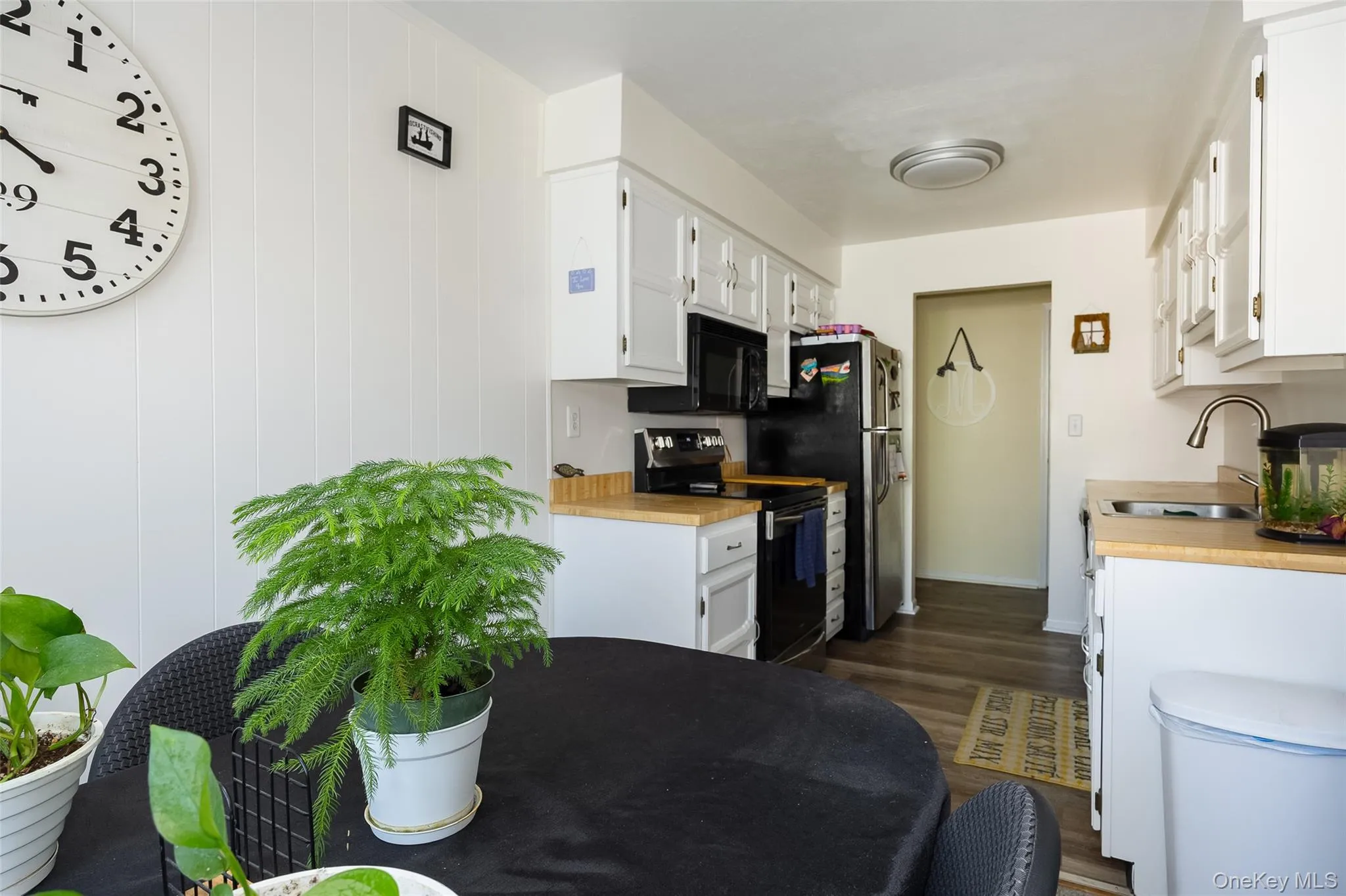 8 Foxwood Drive, Mount Pleasant, NY, 1 Bedroom Bedrooms, 4 Rooms Rooms,1 BathroomBathrooms,Residential,For Rent,Foxwood,0,1014284 8 Foxwood Drive, Mount Pleasant, NY, 1 Bedroom Bedrooms, 4 Rooms Rooms,1 BathroomBathrooms,Residential,For Rent,Foxwood,0,1014284