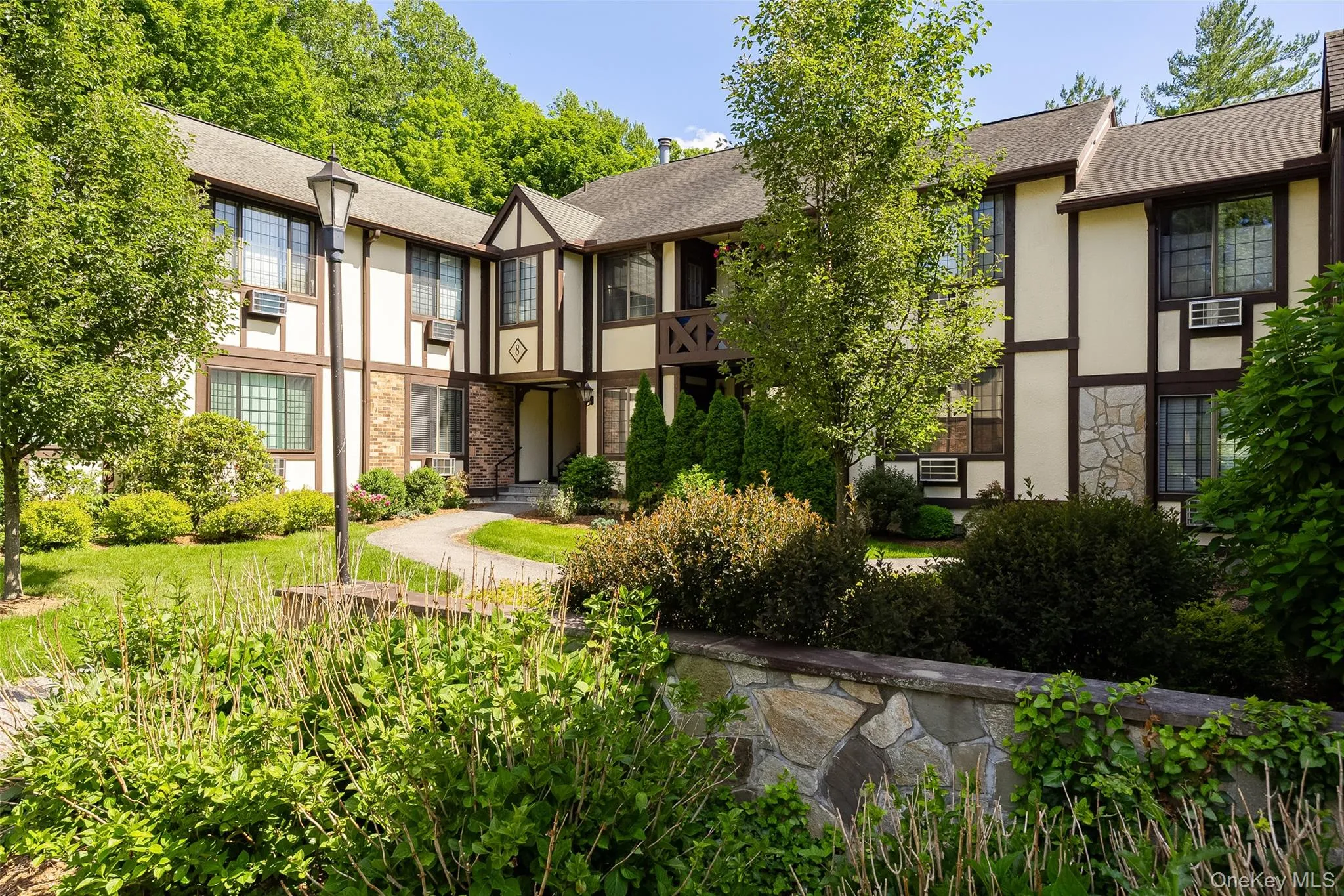 8 Foxwood Drive, Mount Pleasant, NY, 1 Bedroom Bedrooms, 4 Rooms Rooms,1 BathroomBathrooms,Residential,For Rent,Foxwood,0,1014284 8 Foxwood Drive, Mount Pleasant, NY, 1 Bedroom Bedrooms, 4 Rooms Rooms,1 BathroomBathrooms,Residential,For Rent,Foxwood,0,1014284