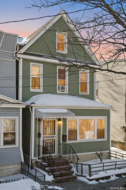 80-68 87th Avenue, New York, NY, 5 Bedrooms Bedrooms, 7 Rooms Rooms,2 BathroomsBathrooms,Residential,For Rent,87th,0,1014287 80-68 87th Avenue, New York, NY, 5 Bedrooms Bedrooms, 7 Rooms Rooms,2 BathroomsBathrooms,Residential,For Rent,87th,0,1014287
