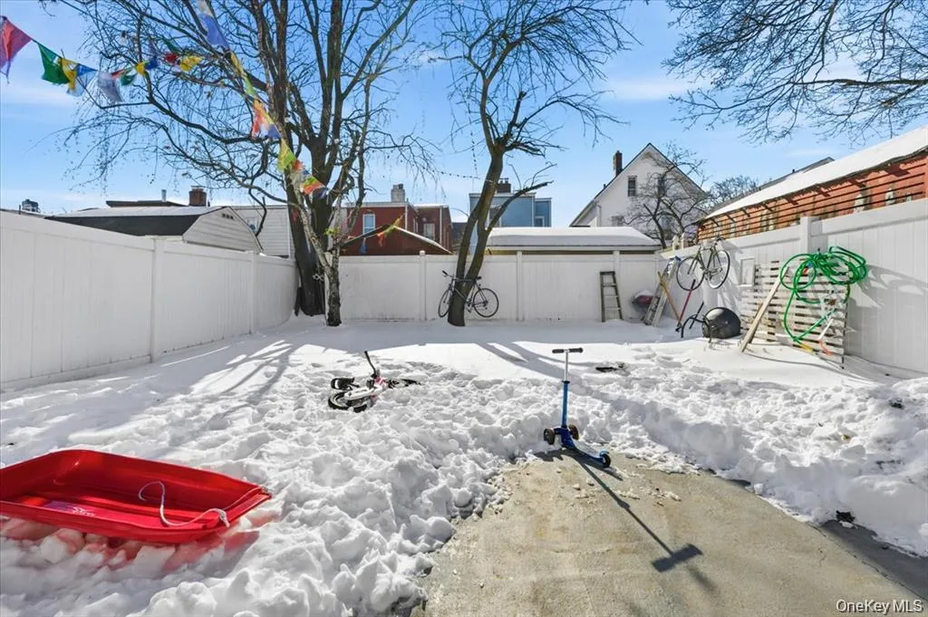 80-68 87th Avenue, New York, NY, 5 Bedrooms Bedrooms, 7 Rooms Rooms,2 BathroomsBathrooms,Residential,For Rent,87th,0,1014287 80-68 87th Avenue, New York, NY, 5 Bedrooms Bedrooms, 7 Rooms Rooms,2 BathroomsBathrooms,Residential,For Rent,87th,0,1014287