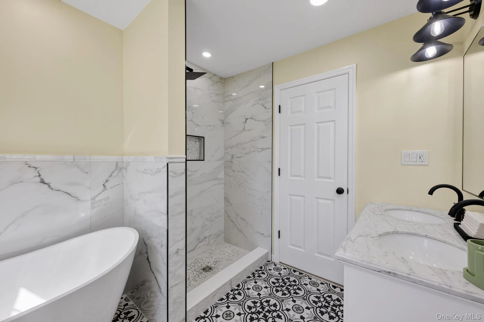 669 Vassar Road, Poughkeepsie, NY, 3 Bedrooms Bedrooms, 9 Rooms Rooms,2 BathroomsBathrooms,Residential,For Rent,Vassar,0,1014291 669 Vassar Road, Poughkeepsie, NY, 3 Bedrooms Bedrooms, 9 Rooms Rooms,2 BathroomsBathrooms,Residential,For Rent,Vassar,0,1014291