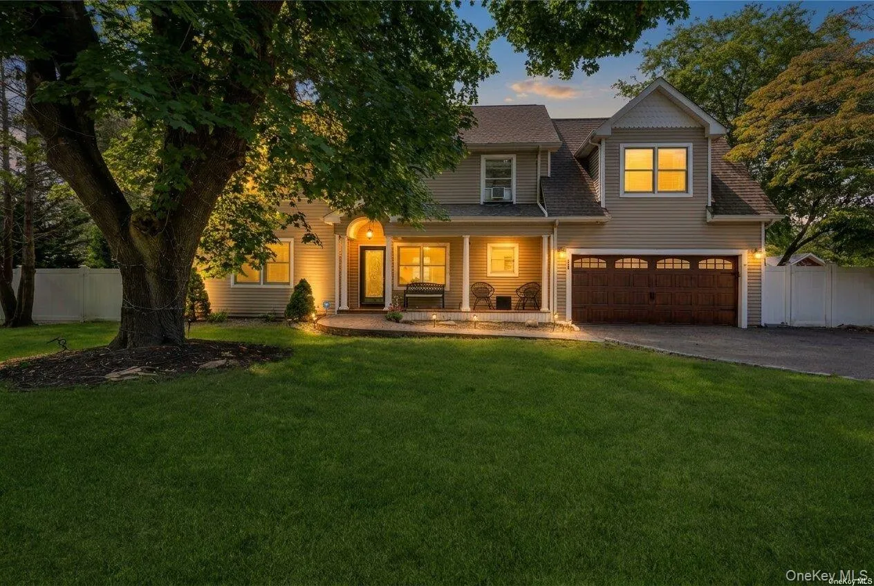 136 Mills Pond Road, Smithtown, NY, 4 Bedrooms Bedrooms, 9 Rooms Rooms,2 BathroomsBathrooms,Residential,For Rent,Mills Pond,0,1014293 136 Mills Pond Road, Smithtown, NY, 4 Bedrooms Bedrooms, 9 Rooms Rooms,2 BathroomsBathrooms,Residential,For Rent,Mills Pond,0,1014293