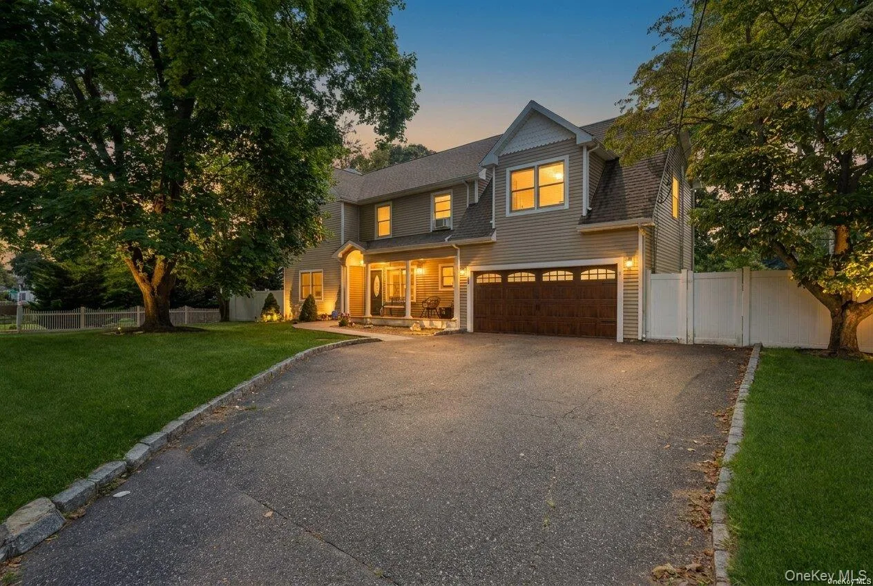 136 Mills Pond Road, Smithtown, NY, 4 Bedrooms Bedrooms, 9 Rooms Rooms,2 BathroomsBathrooms,Residential,For Rent,Mills Pond,0,1014293 136 Mills Pond Road, Smithtown, NY, 4 Bedrooms Bedrooms, 9 Rooms Rooms,2 BathroomsBathrooms,Residential,For Rent,Mills Pond,0,1014293