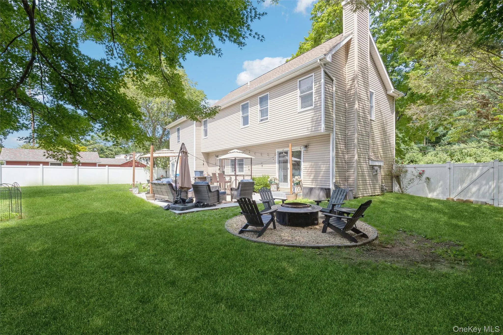 136 Mills Pond Road, Smithtown, NY, 4 Bedrooms Bedrooms, 9 Rooms Rooms,2 BathroomsBathrooms,Residential,For Rent,Mills Pond,0,1014293 136 Mills Pond Road, Smithtown, NY, 4 Bedrooms Bedrooms, 9 Rooms Rooms,2 BathroomsBathrooms,Residential,For Rent,Mills Pond,0,1014293