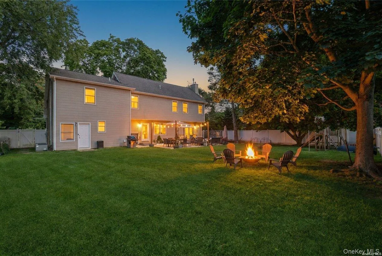 136 Mills Pond Road, Smithtown, NY, 4 Bedrooms Bedrooms, 9 Rooms Rooms,2 BathroomsBathrooms,Residential,For Rent,Mills Pond,0,1014293 136 Mills Pond Road, Smithtown, NY, 4 Bedrooms Bedrooms, 9 Rooms Rooms,2 BathroomsBathrooms,Residential,For Rent,Mills Pond,0,1014293