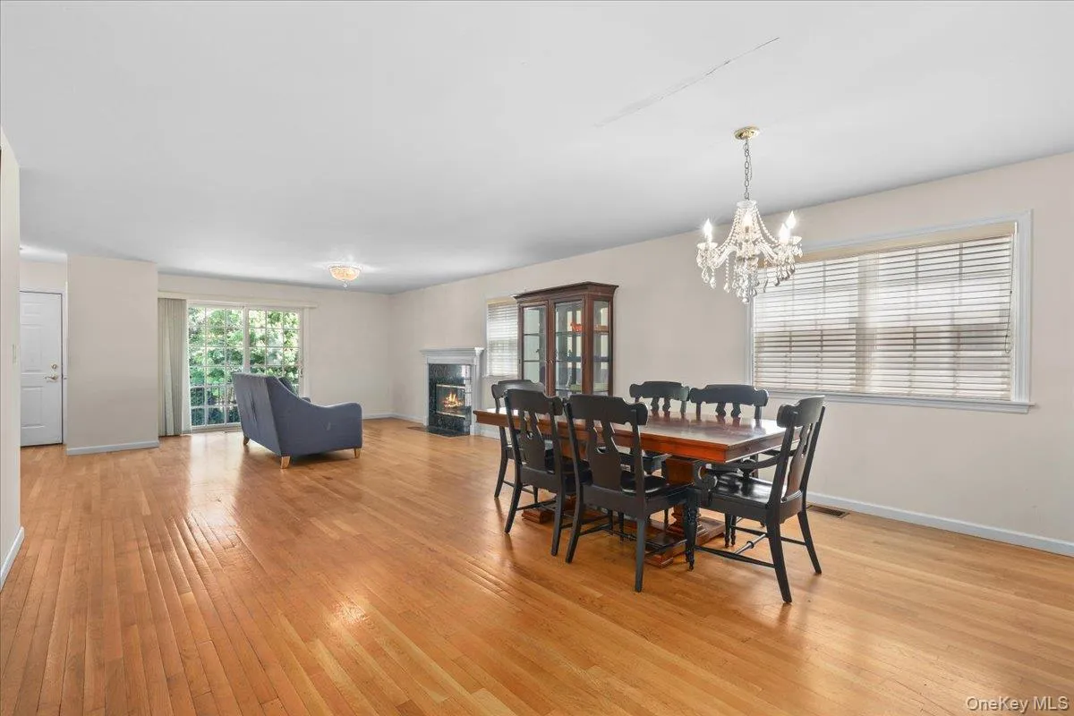 120 Woodruff Avenue, Eastchester, NY, 3 Bedrooms Bedrooms, 8 Rooms Rooms,2 BathroomsBathrooms,Residential,For Rent,Woodruff,0,1014298 120 Woodruff Avenue, Eastchester, NY, 3 Bedrooms Bedrooms, 8 Rooms Rooms,2 BathroomsBathrooms,Residential,For Rent,Woodruff,0,1014298