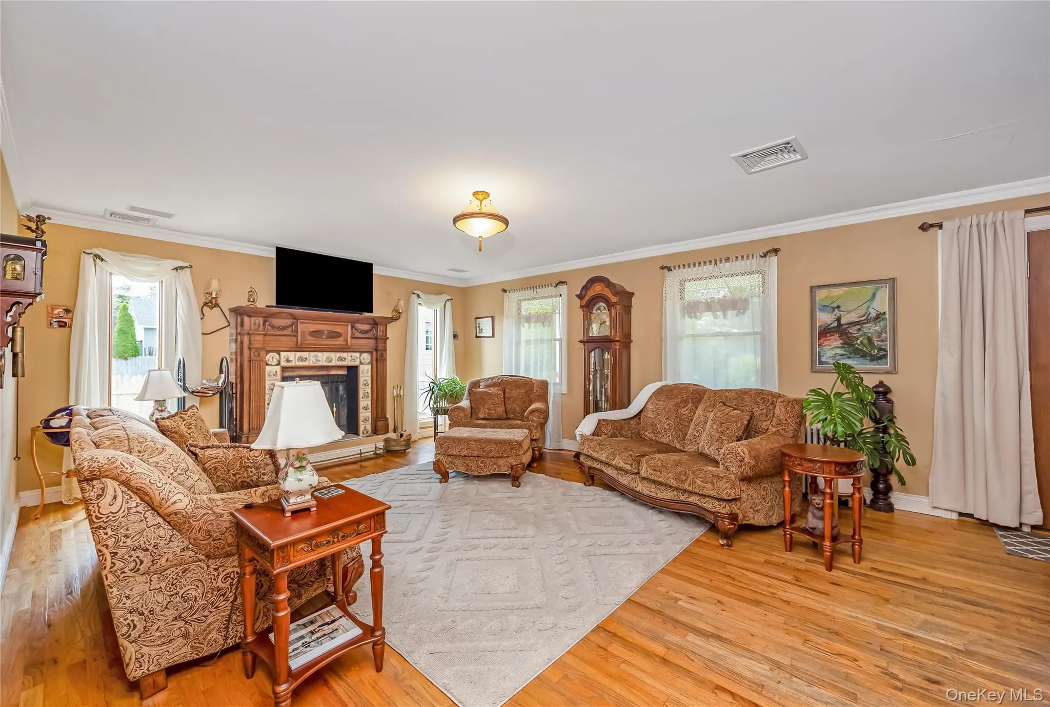 142 Cedar Street, Babylon, NY, 4 Bedrooms Bedrooms, 8 Rooms Rooms,2 BathroomsBathrooms,Residential,For Rent,Cedar,0,1014300 142 Cedar Street, Babylon, NY, 4 Bedrooms Bedrooms, 8 Rooms Rooms,2 BathroomsBathrooms,Residential,For Rent,Cedar,0,1014300