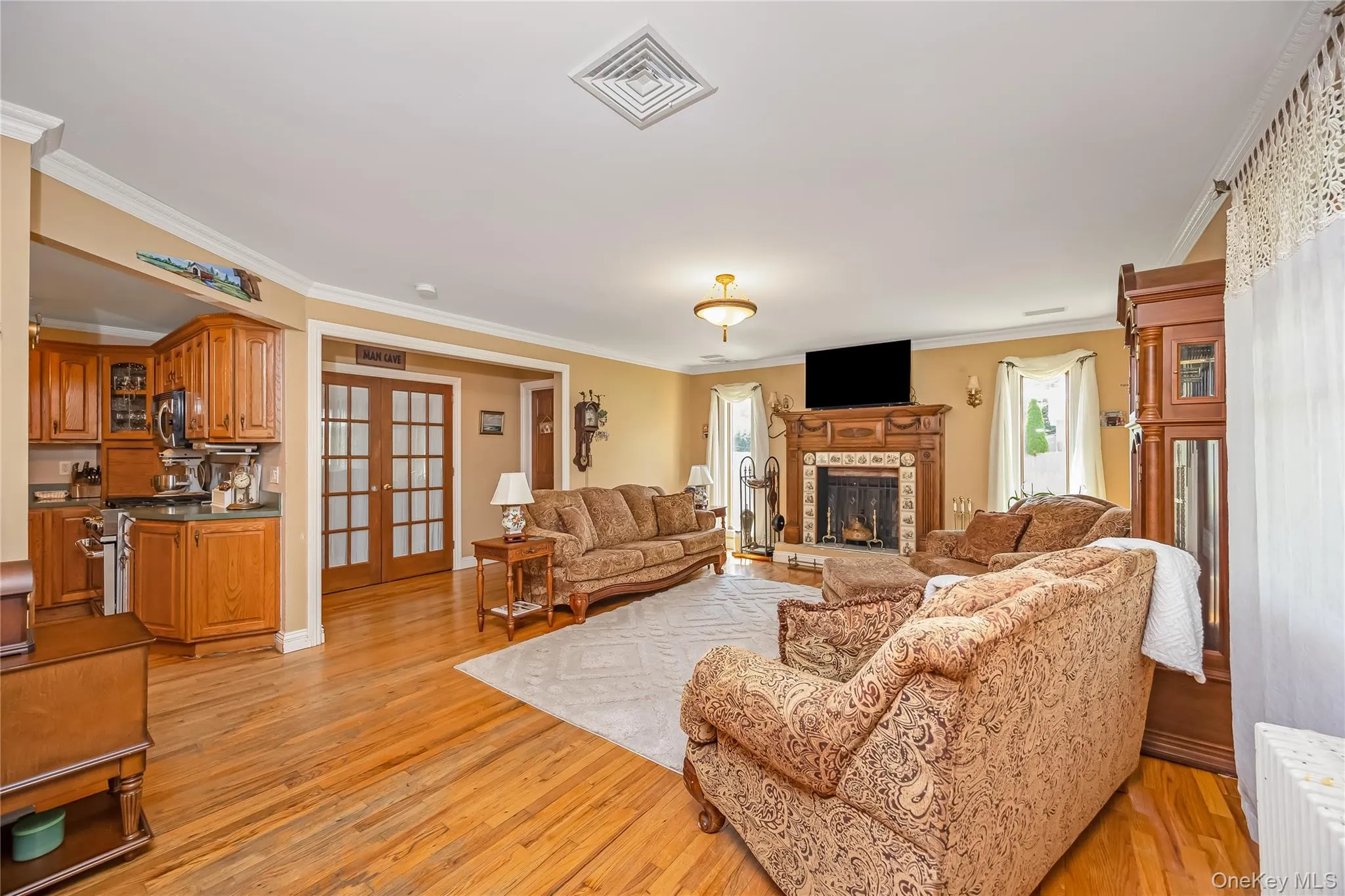 142 Cedar Street, Babylon, NY, 4 Bedrooms Bedrooms, 8 Rooms Rooms,2 BathroomsBathrooms,Residential,For Rent,Cedar,0,1014300 142 Cedar Street, Babylon, NY, 4 Bedrooms Bedrooms, 8 Rooms Rooms,2 BathroomsBathrooms,Residential,For Rent,Cedar,0,1014300