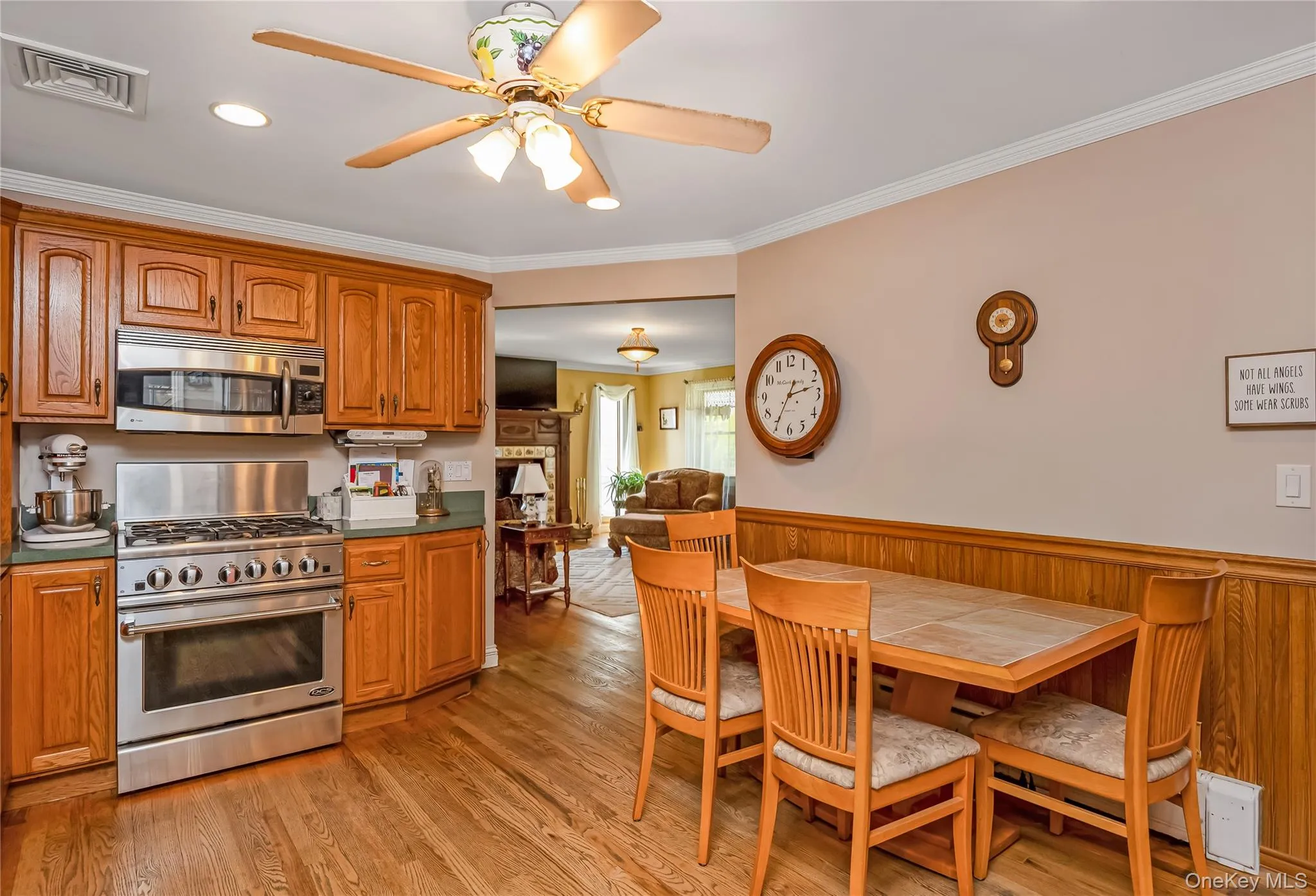 142 Cedar Street, Babylon, NY, 4 Bedrooms Bedrooms, 8 Rooms Rooms,2 BathroomsBathrooms,Residential,For Rent,Cedar,0,1014300 142 Cedar Street, Babylon, NY, 4 Bedrooms Bedrooms, 8 Rooms Rooms,2 BathroomsBathrooms,Residential,For Rent,Cedar,0,1014300