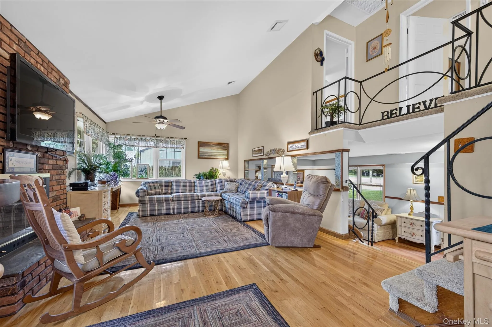 190 Oakwood Road, Huntington, NY, 4 Bedrooms Bedrooms, 8 Rooms Rooms,2 BathroomsBathrooms,Residential,For Rent,Oakwood,0,KEY1014303 190 Oakwood Road, Huntington, NY, 4 Bedrooms Bedrooms, 8 Rooms Rooms,2 BathroomsBathrooms,Residential,For Rent,Oakwood,0,KEY1014303