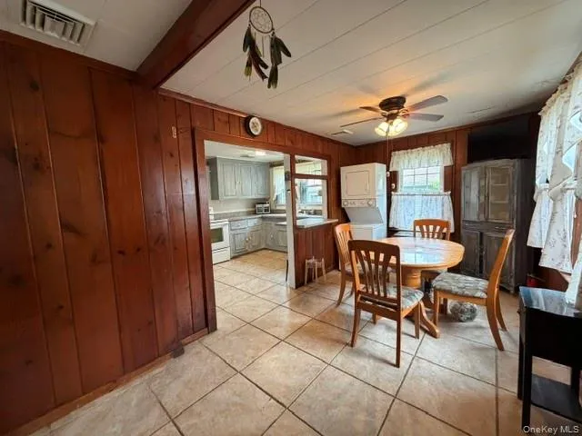 15 Kew Drive, Brookhaven, NY, 2 Bedrooms Bedrooms, 5 Rooms Rooms,2 BathroomsBathrooms,Residential,For Rent,Kew,0,KEY1014304 15 Kew Drive, Brookhaven, NY, 2 Bedrooms Bedrooms, 5 Rooms Rooms,2 BathroomsBathrooms,Residential,For Rent,Kew,0,KEY1014304