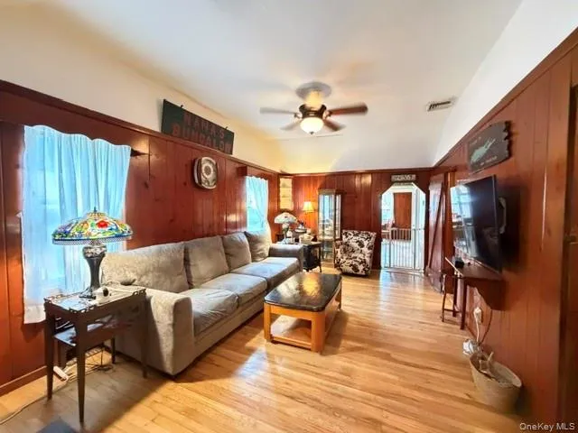 15 Kew Drive, Brookhaven, NY, 2 Bedrooms Bedrooms, 5 Rooms Rooms,2 BathroomsBathrooms,Residential,For Rent,Kew,0,KEY1014304 15 Kew Drive, Brookhaven, NY, 2 Bedrooms Bedrooms, 5 Rooms Rooms,2 BathroomsBathrooms,Residential,For Rent,Kew,0,KEY1014304