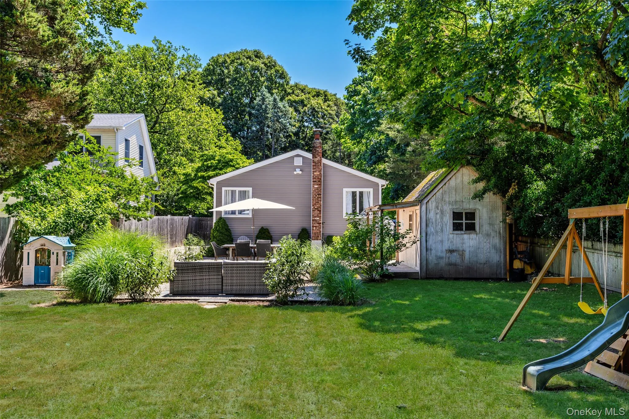 18 Hampton Avenue, Brookhaven, NY, 3 Bedrooms Bedrooms, 6 Rooms Rooms,1 BathroomBathrooms,Residential,For Rent,Hampton,0,1014306 18 Hampton Avenue, Brookhaven, NY, 3 Bedrooms Bedrooms, 6 Rooms Rooms,1 BathroomBathrooms,Residential,For Rent,Hampton,0,1014306