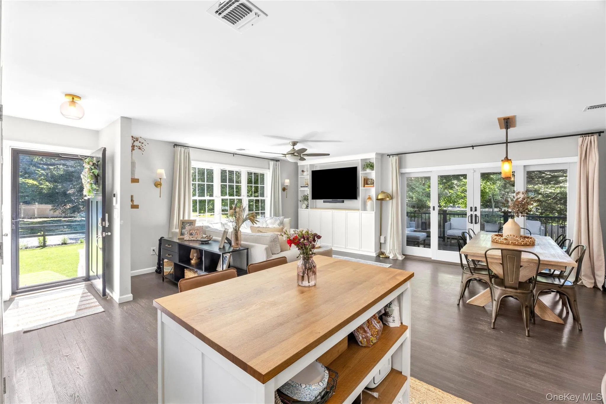 18 Hampton Avenue, Brookhaven, NY, 3 Bedrooms Bedrooms, 6 Rooms Rooms,1 BathroomBathrooms,Residential,For Rent,Hampton,0,1014306 18 Hampton Avenue, Brookhaven, NY, 3 Bedrooms Bedrooms, 6 Rooms Rooms,1 BathroomBathrooms,Residential,For Rent,Hampton,0,1014306