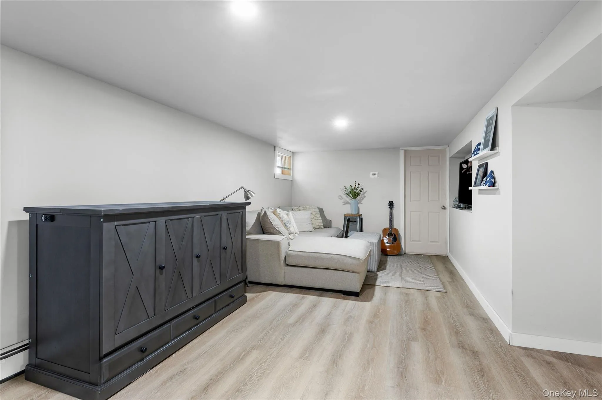 18 Hampton Avenue, Brookhaven, NY, 3 Bedrooms Bedrooms, 6 Rooms Rooms,1 BathroomBathrooms,Residential,For Rent,Hampton,0,1014306 18 Hampton Avenue, Brookhaven, NY, 3 Bedrooms Bedrooms, 6 Rooms Rooms,1 BathroomBathrooms,Residential,For Rent,Hampton,0,1014306