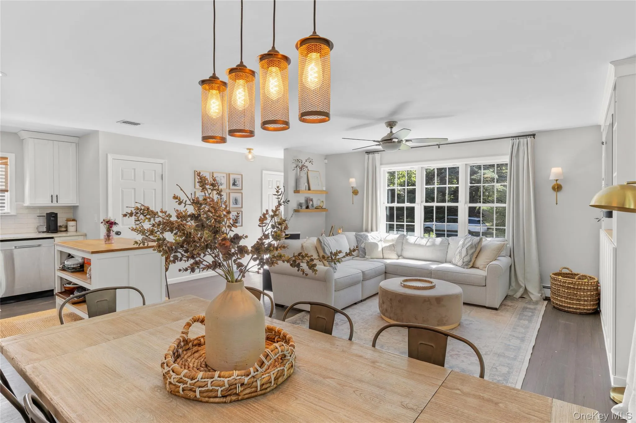 18 Hampton Avenue, Brookhaven, NY, 3 Bedrooms Bedrooms, 6 Rooms Rooms,1 BathroomBathrooms,Residential,For Rent,Hampton,0,1014306 18 Hampton Avenue, Brookhaven, NY, 3 Bedrooms Bedrooms, 6 Rooms Rooms,1 BathroomBathrooms,Residential,For Rent,Hampton,0,1014306