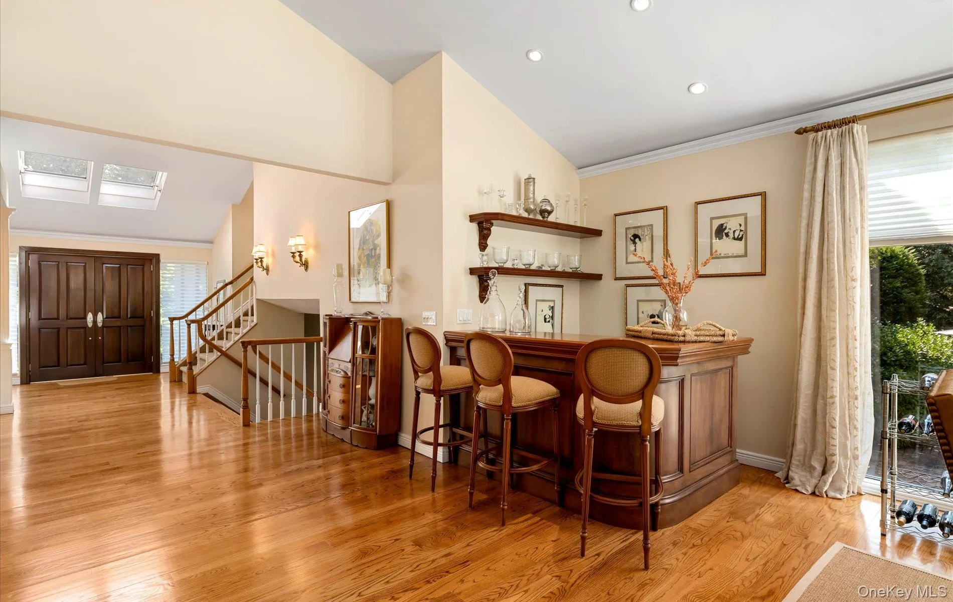 8 Kodiak Drive, Oyster Bay, NY, 5 Bedrooms Bedrooms, 10 Rooms Rooms,4 BathroomsBathrooms,Residential,For Rent,Kodiak,0,KEY1014308 8 Kodiak Drive, Oyster Bay, NY, 5 Bedrooms Bedrooms, 10 Rooms Rooms,4 BathroomsBathrooms,Residential,For Rent,Kodiak,0,KEY1014308