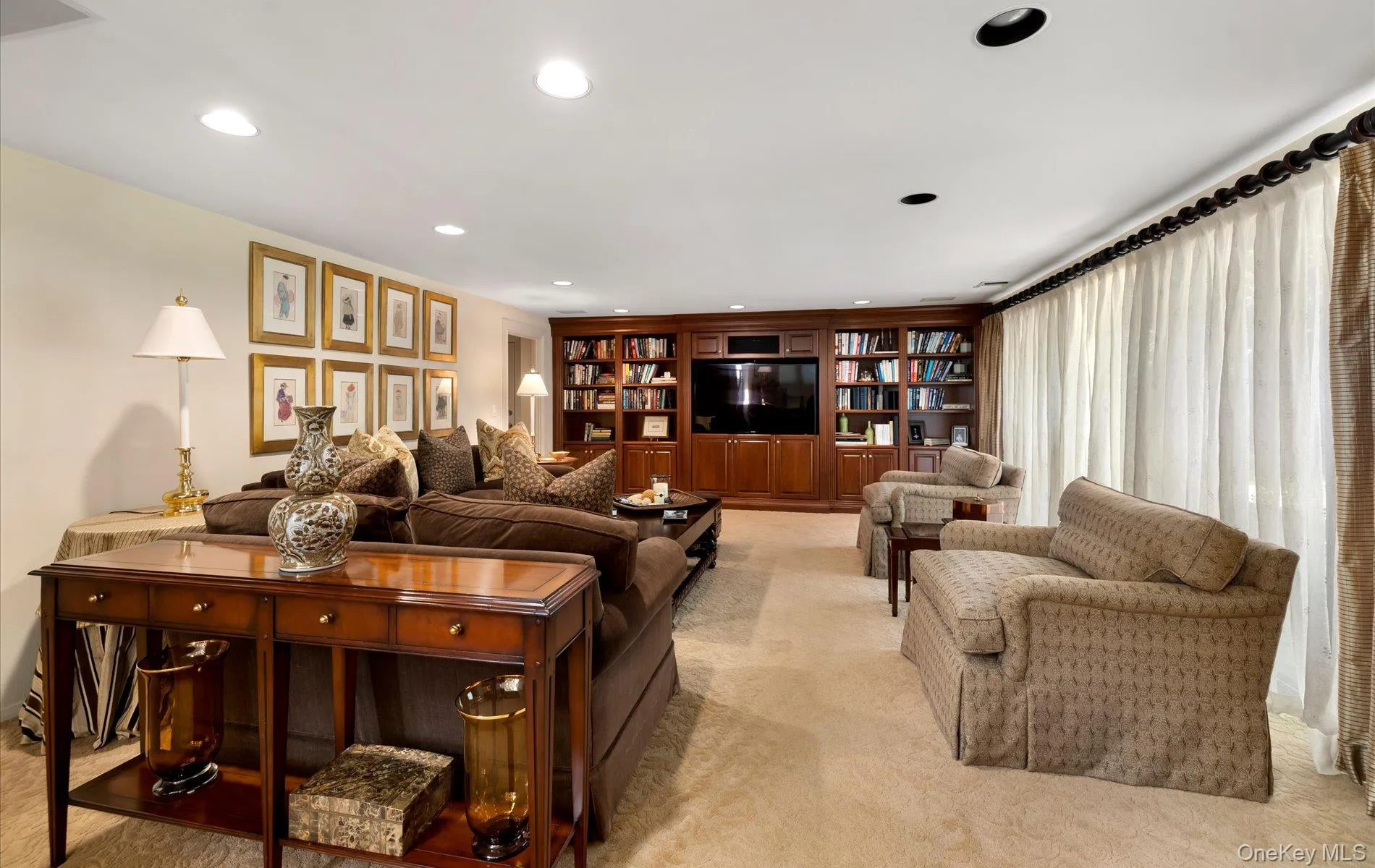 8 Kodiak Drive, Oyster Bay, NY, 5 Bedrooms Bedrooms, 10 Rooms Rooms,4 BathroomsBathrooms,Residential,For Rent,Kodiak,0,KEY1014308 8 Kodiak Drive, Oyster Bay, NY, 5 Bedrooms Bedrooms, 10 Rooms Rooms,4 BathroomsBathrooms,Residential,For Rent,Kodiak,0,KEY1014308
