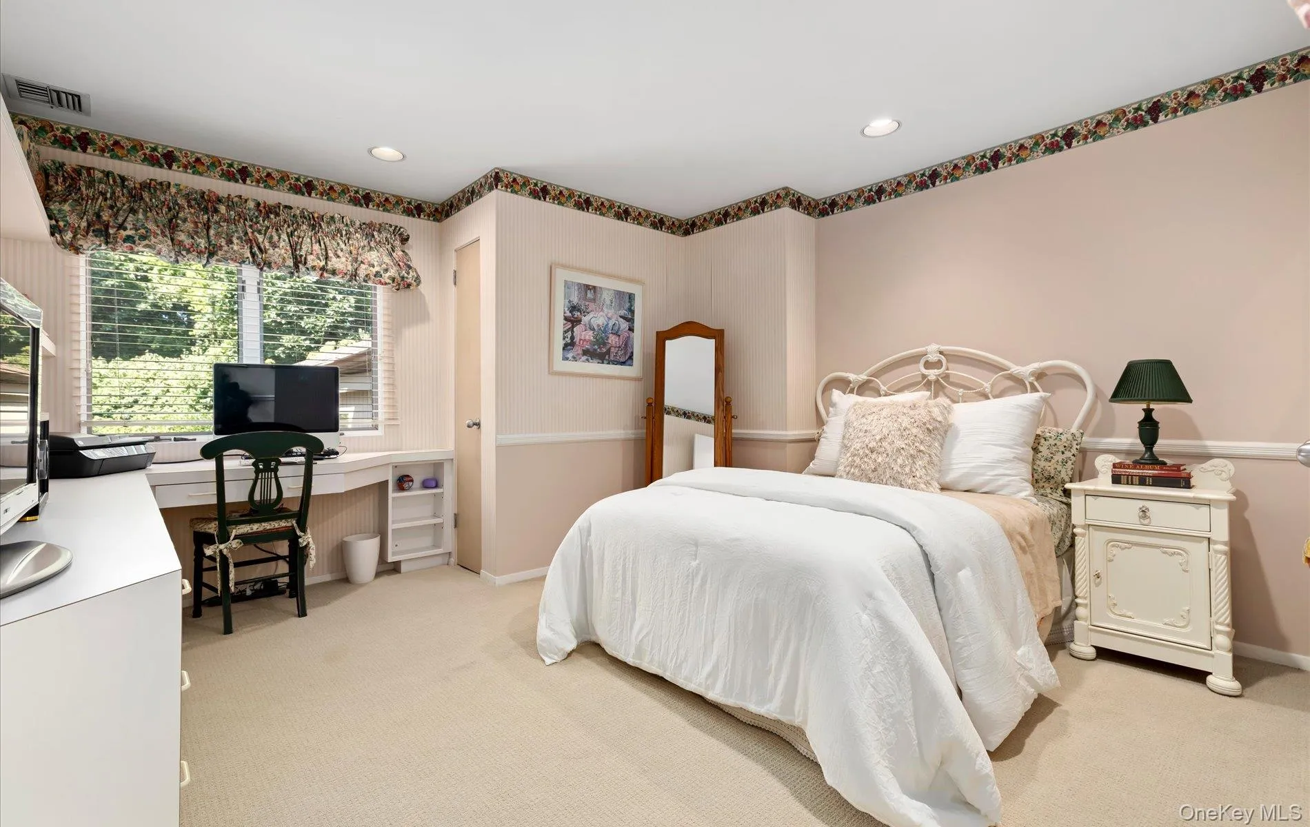 8 Kodiak Drive, Oyster Bay, NY, 5 Bedrooms Bedrooms, 10 Rooms Rooms,4 BathroomsBathrooms,Residential,For Rent,Kodiak,0,KEY1014308 8 Kodiak Drive, Oyster Bay, NY, 5 Bedrooms Bedrooms, 10 Rooms Rooms,4 BathroomsBathrooms,Residential,For Rent,Kodiak,0,KEY1014308