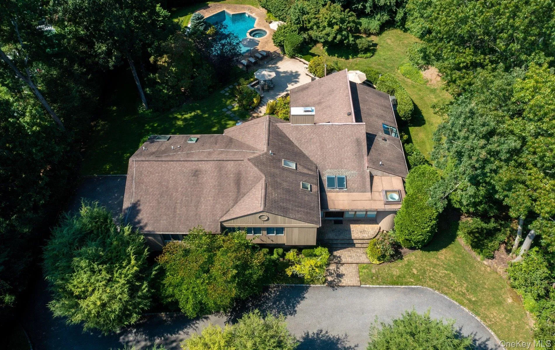 8 Kodiak Drive, Oyster Bay, NY, 5 Bedrooms Bedrooms, 10 Rooms Rooms,4 BathroomsBathrooms,Residential,For Rent,Kodiak,0,KEY1014308 8 Kodiak Drive, Oyster Bay, NY, 5 Bedrooms Bedrooms, 10 Rooms Rooms,4 BathroomsBathrooms,Residential,For Rent,Kodiak,0,KEY1014308