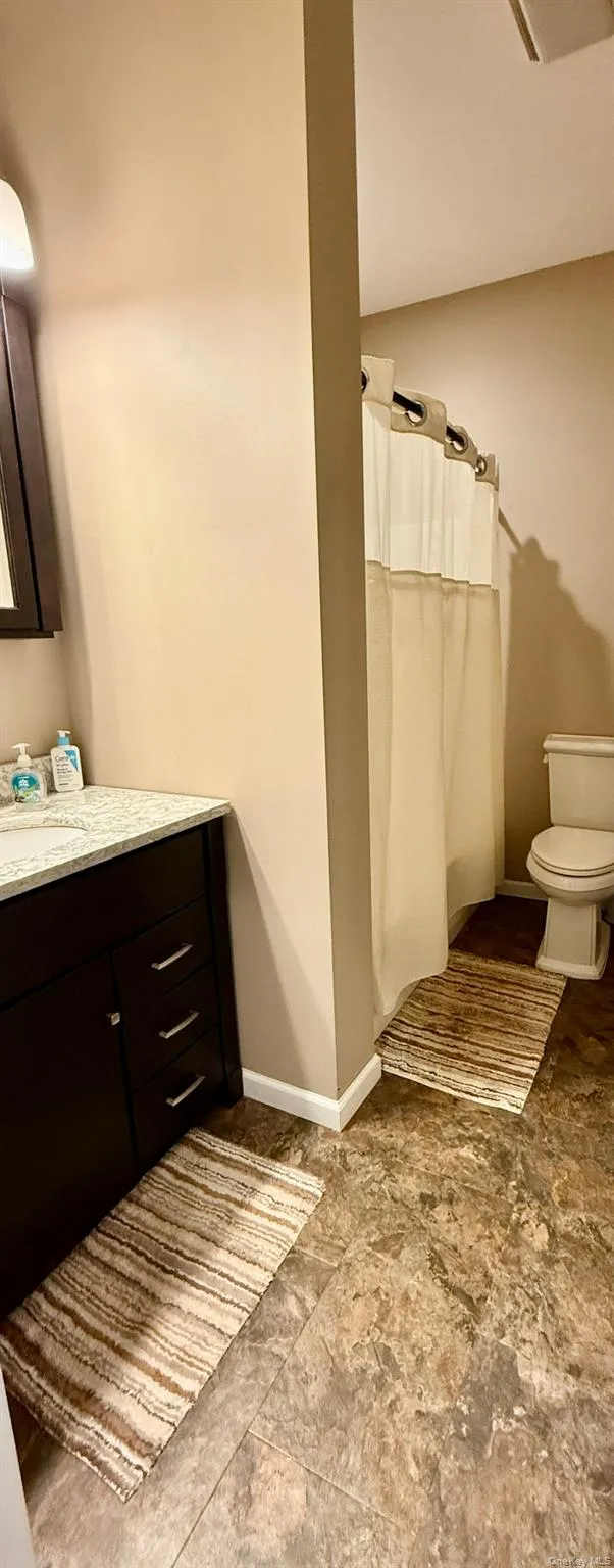 Full bath with Tub/Shower 1st level Full bath with Tub/Shower 1st level