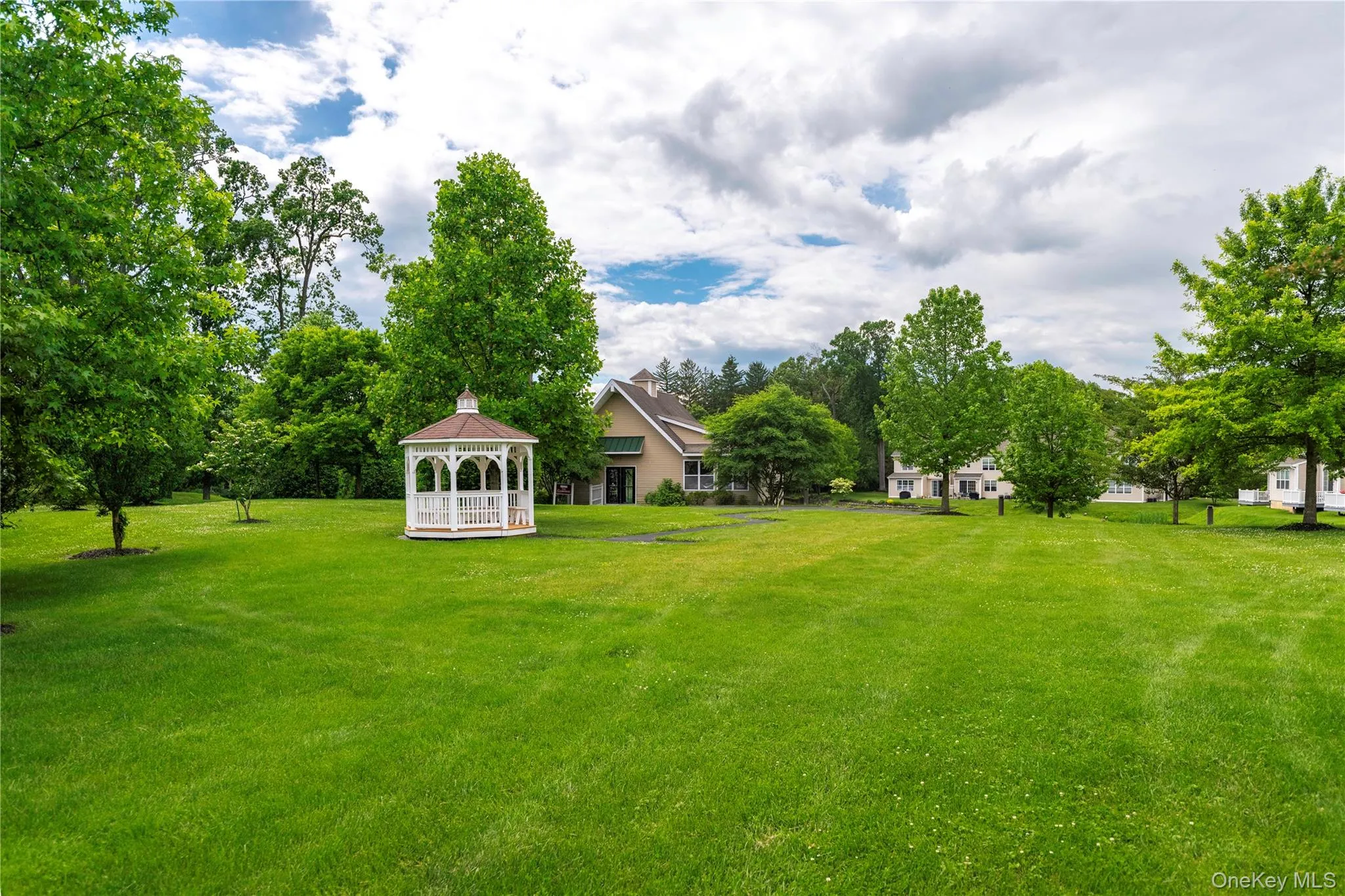 1 Halley Court, Poughkeepsie (town), NY, 2 Bedrooms Bedrooms, 6 Rooms Rooms,2 BathroomsBathrooms,Residential,For Rent,Halley,0,1014314 1 Halley Court, Poughkeepsie (town), NY, 2 Bedrooms Bedrooms, 6 Rooms Rooms,2 BathroomsBathrooms,Residential,For Rent,Halley,0,1014314