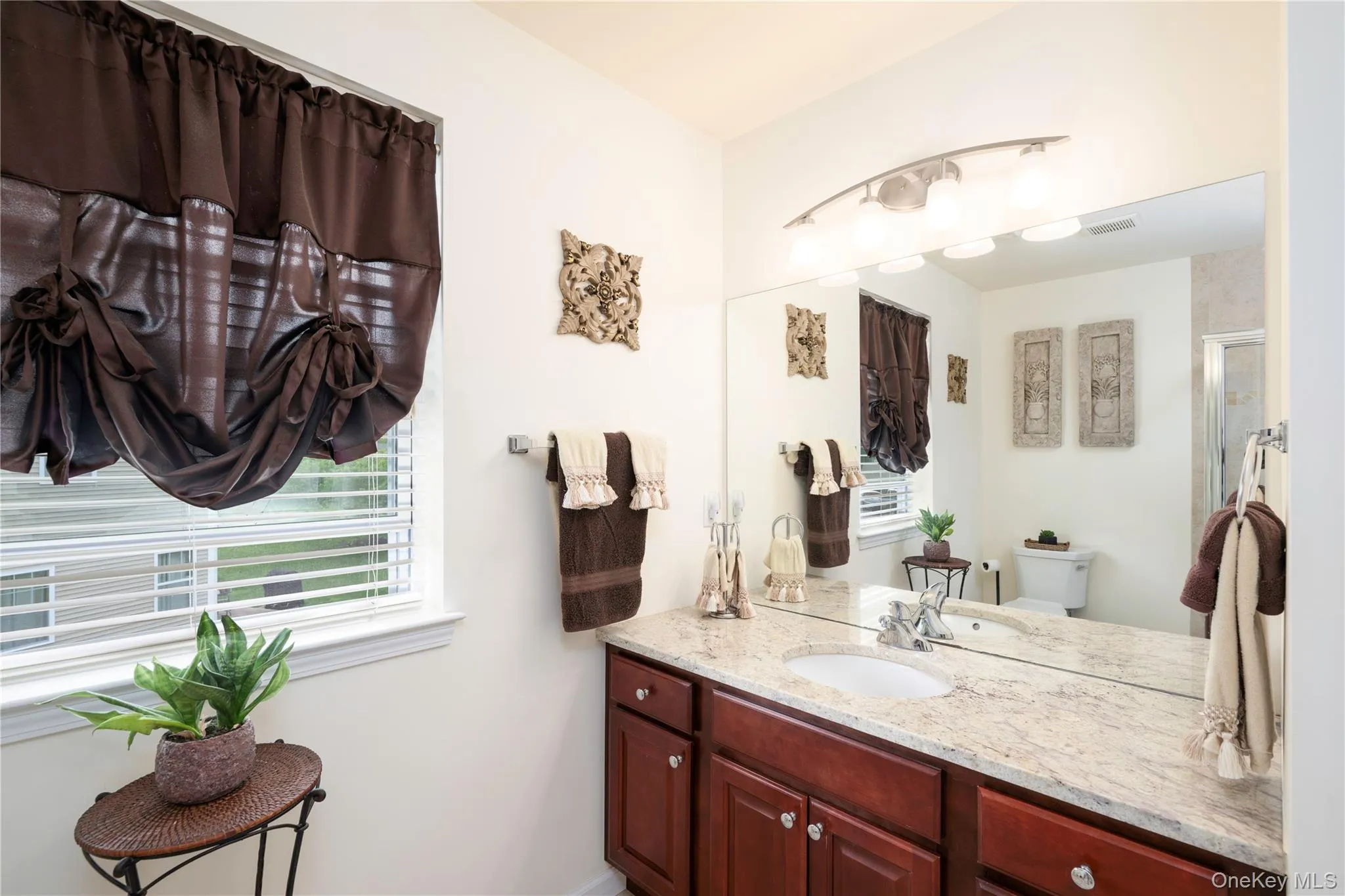 1 Halley Court, Poughkeepsie (town), NY, 2 Bedrooms Bedrooms, 6 Rooms Rooms,2 BathroomsBathrooms,Residential,For Rent,Halley,0,1014314 1 Halley Court, Poughkeepsie (town), NY, 2 Bedrooms Bedrooms, 6 Rooms Rooms,2 BathroomsBathrooms,Residential,For Rent,Halley,0,1014314