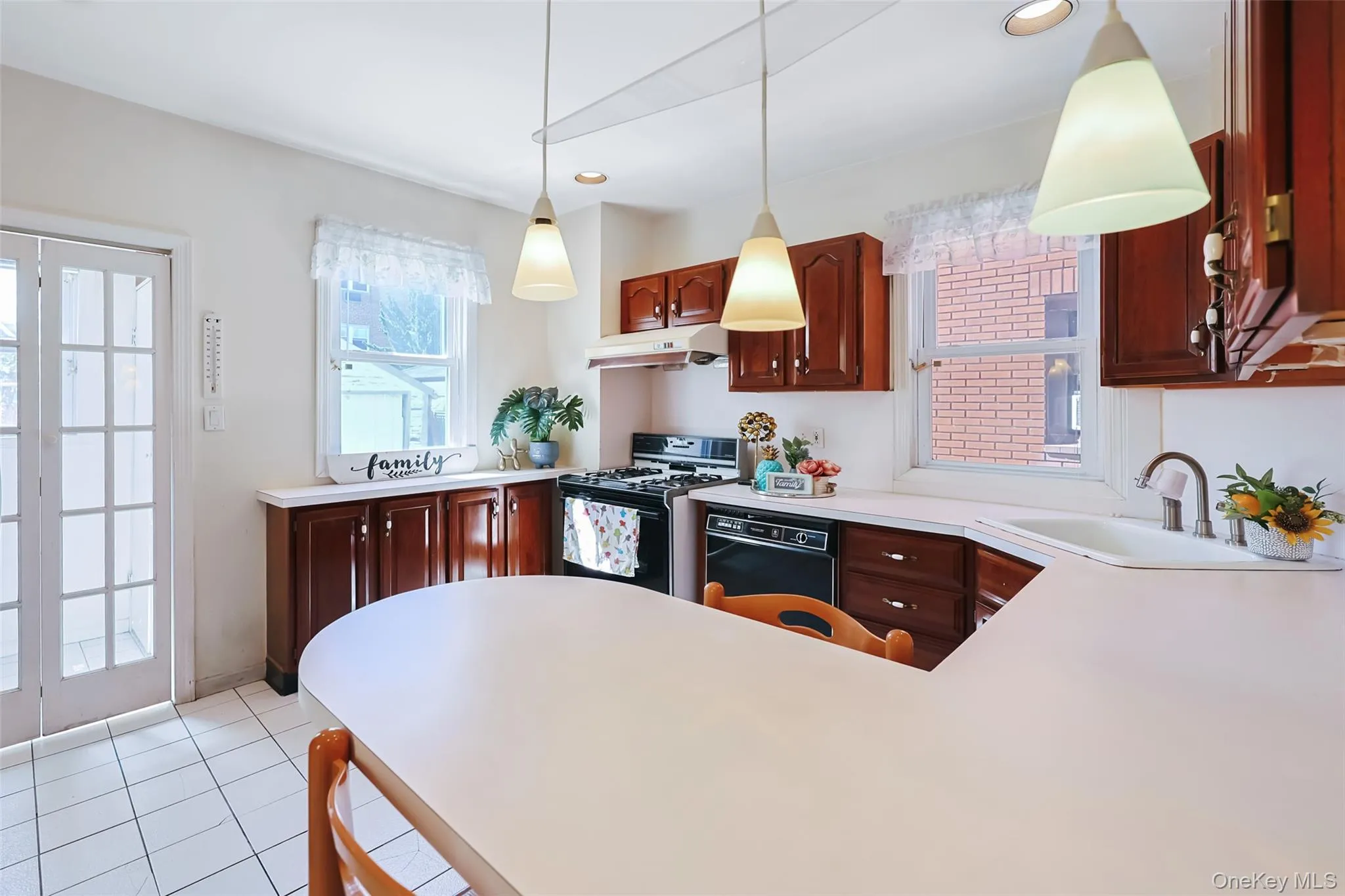 8518 53rd Avenue, New York, NY, 3 Bedrooms Bedrooms, 8 Rooms Rooms,2 BathroomsBathrooms,Residential,For Rent,53rd,0,1014320 8518 53rd Avenue, New York, NY, 3 Bedrooms Bedrooms, 8 Rooms Rooms,2 BathroomsBathrooms,Residential,For Rent,53rd,0,1014320