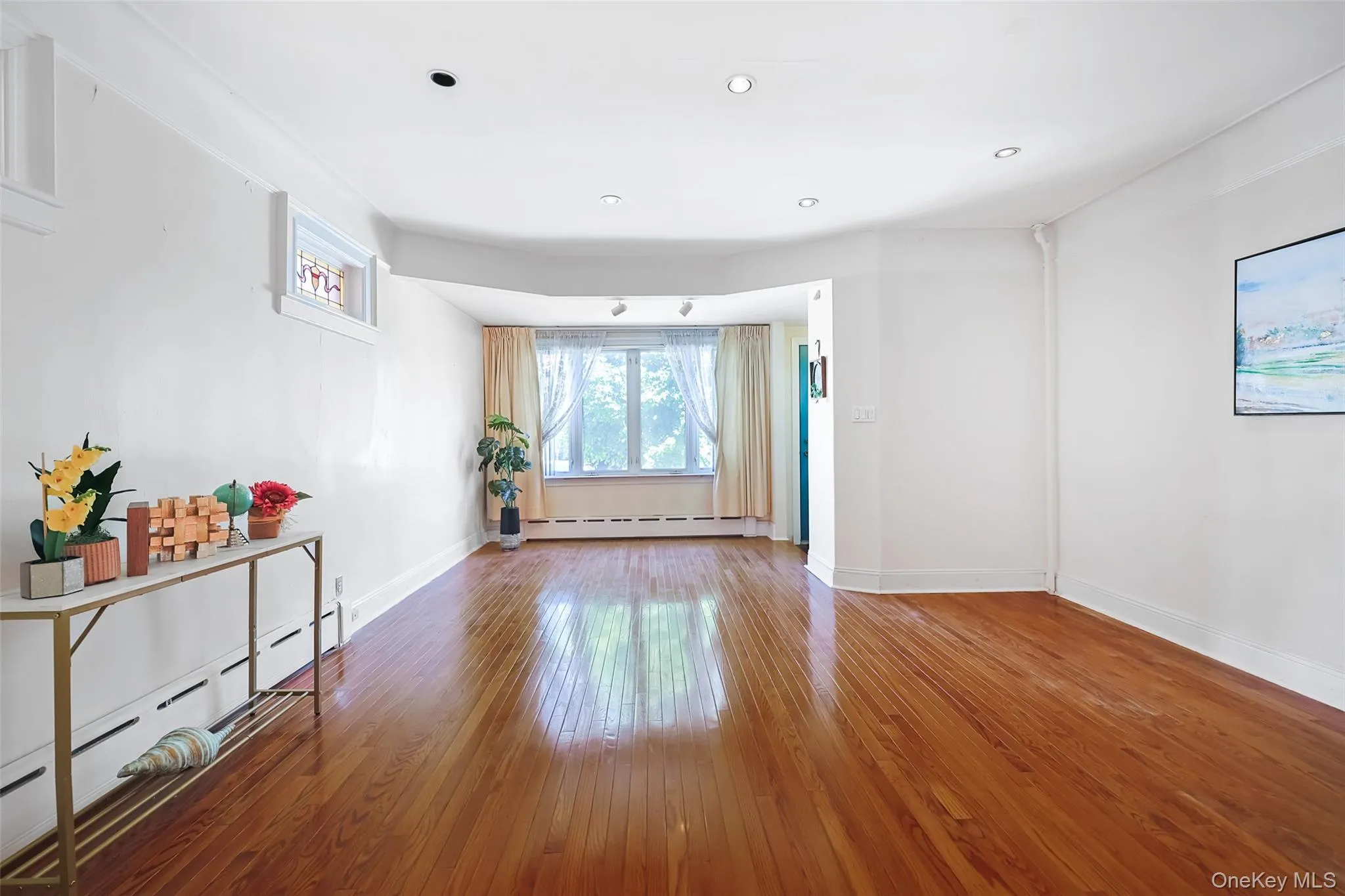 8518 53rd Avenue, New York, NY, 3 Bedrooms Bedrooms, 8 Rooms Rooms,2 BathroomsBathrooms,Residential,For Rent,53rd,0,1014320 8518 53rd Avenue, New York, NY, 3 Bedrooms Bedrooms, 8 Rooms Rooms,2 BathroomsBathrooms,Residential,For Rent,53rd,0,1014320