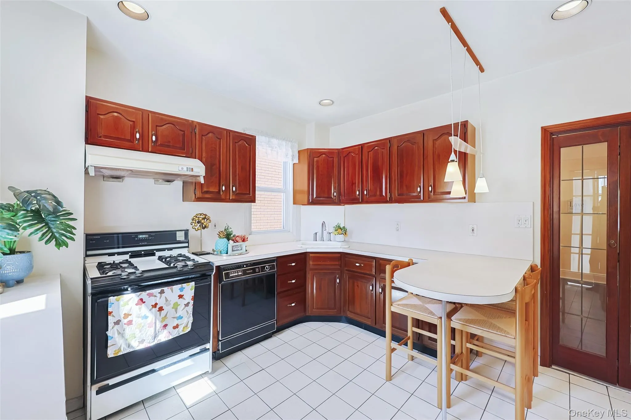 8518 53rd Avenue, New York, NY, 3 Bedrooms Bedrooms, 8 Rooms Rooms,2 BathroomsBathrooms,Residential,For Rent,53rd,0,1014320 8518 53rd Avenue, New York, NY, 3 Bedrooms Bedrooms, 8 Rooms Rooms,2 BathroomsBathrooms,Residential,For Rent,53rd,0,1014320