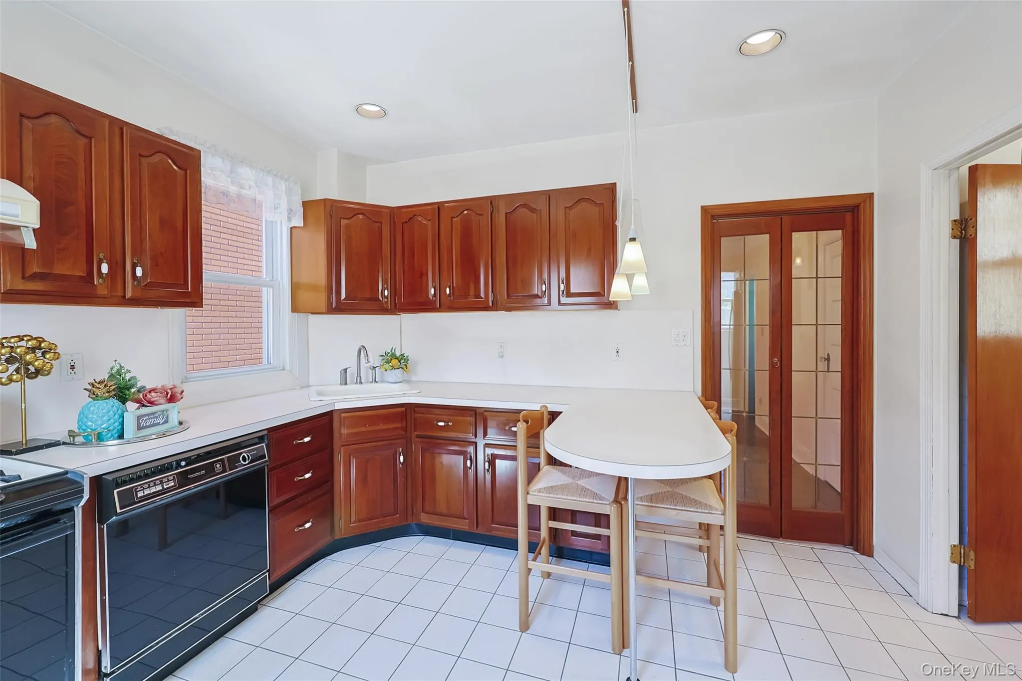 8518 53rd Avenue, New York, NY, 3 Bedrooms Bedrooms, 8 Rooms Rooms,2 BathroomsBathrooms,Residential,For Rent,53rd,0,1014320 8518 53rd Avenue, New York, NY, 3 Bedrooms Bedrooms, 8 Rooms Rooms,2 BathroomsBathrooms,Residential,For Rent,53rd,0,1014320