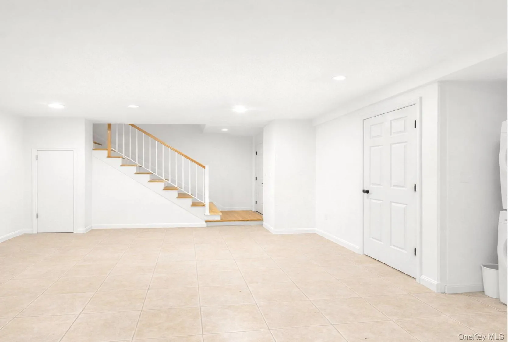 4038 194th Street, New York, NY, 1 Bedroom Bedrooms, 4 Rooms Rooms,2 BathroomsBathrooms,Residential,For Rent,194th,0,1014325 4038 194th Street, New York, NY, 1 Bedroom Bedrooms, 4 Rooms Rooms,2 BathroomsBathrooms,Residential,For Rent,194th,0,1014325
