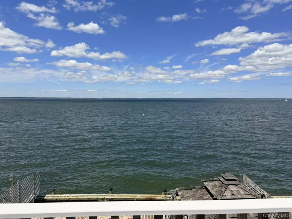 118 Bayview Walk, Brookhaven, NY, 3 Bedrooms Bedrooms, 5 Rooms Rooms,3 BathroomsBathrooms,Residential,For Rent,Bayview,0,1014328 118 Bayview Walk, Brookhaven, NY, 3 Bedrooms Bedrooms, 5 Rooms Rooms,3 BathroomsBathrooms,Residential,For Rent,Bayview,0,1014328