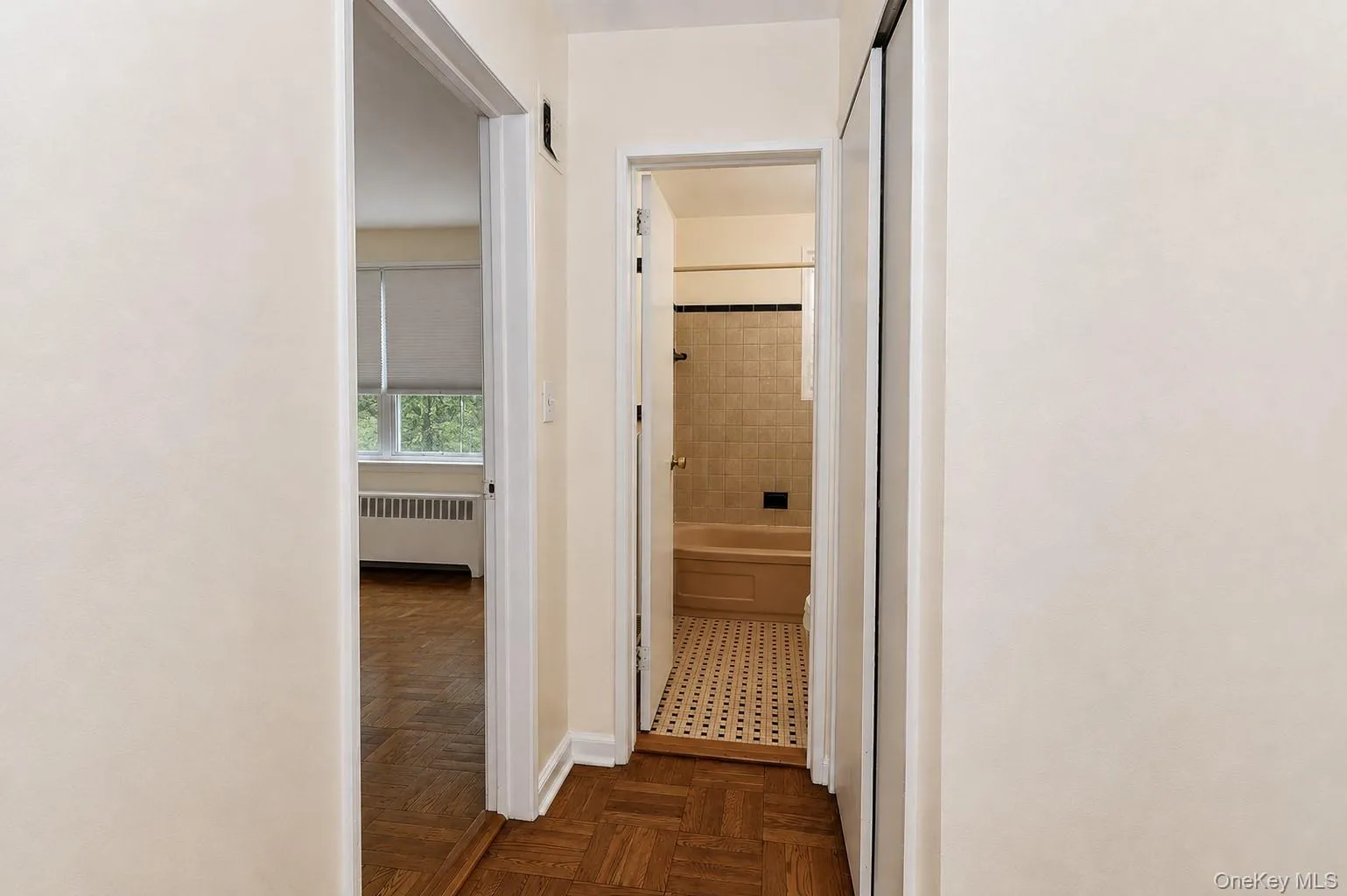 28 Oregon Avenue, Eastchester, NY, 1 Bedroom Bedrooms, 3 Rooms Rooms,1 BathroomBathrooms,Residential,For Rent,Oregon,0,1014330 28 Oregon Avenue, Eastchester, NY, 1 Bedroom Bedrooms, 3 Rooms Rooms,1 BathroomBathrooms,Residential,For Rent,Oregon,0,1014330