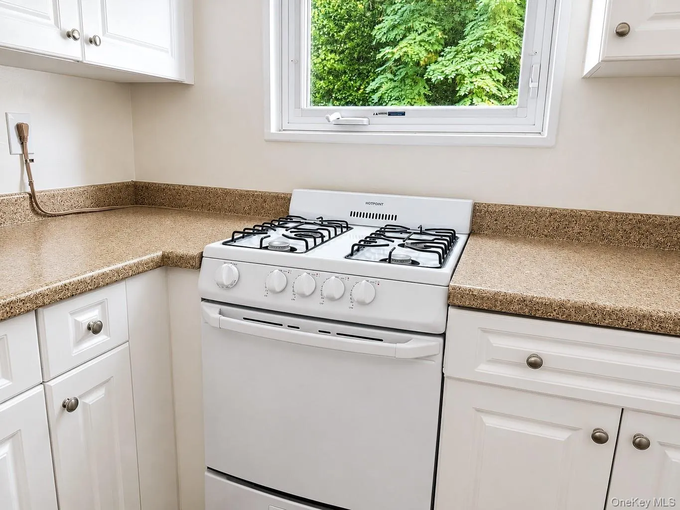 28 Oregon Avenue, Eastchester, NY, 1 Bedroom Bedrooms, 3 Rooms Rooms,1 BathroomBathrooms,Residential,For Rent,Oregon,0,1014330 28 Oregon Avenue, Eastchester, NY, 1 Bedroom Bedrooms, 3 Rooms Rooms,1 BathroomBathrooms,Residential,For Rent,Oregon,0,1014330