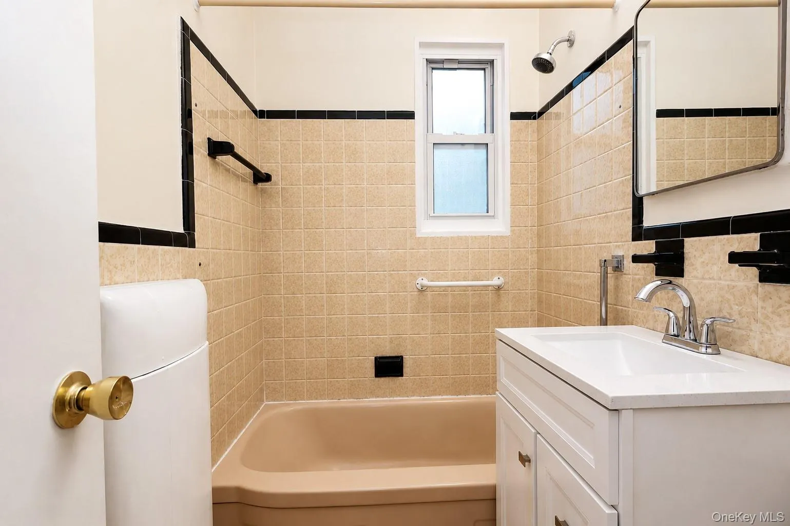 28 Oregon Avenue, Eastchester, NY, 1 Bedroom Bedrooms, 3 Rooms Rooms,1 BathroomBathrooms,Residential,For Rent,Oregon,0,1014330 28 Oregon Avenue, Eastchester, NY, 1 Bedroom Bedrooms, 3 Rooms Rooms,1 BathroomBathrooms,Residential,For Rent,Oregon,0,1014330