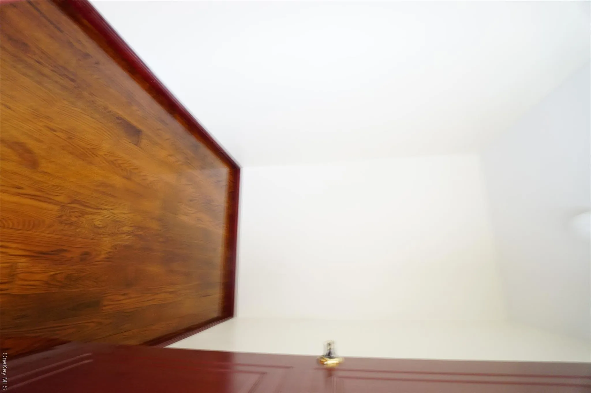 Walk-in Closet Walk-in Closet