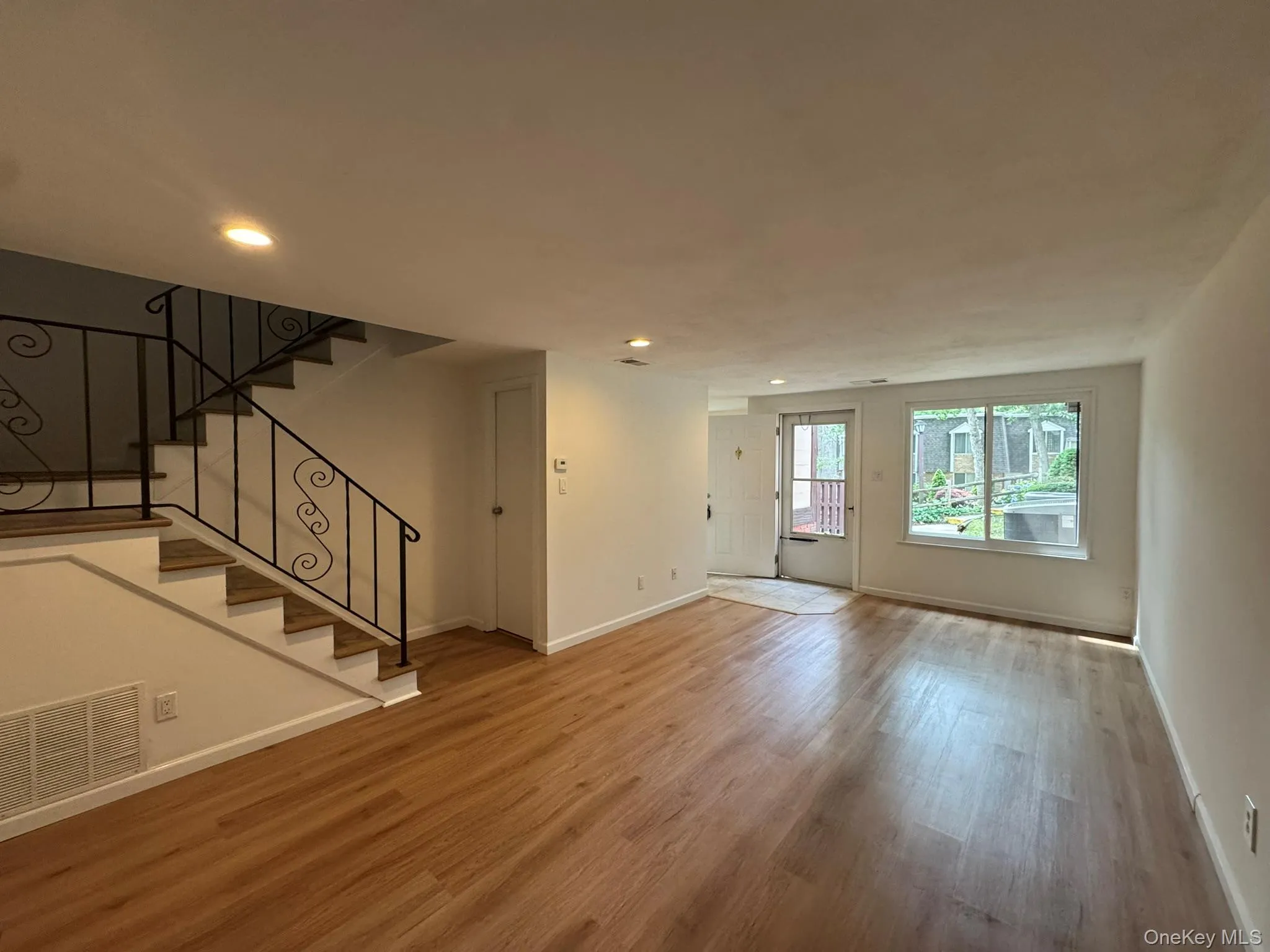 233 Sagamore Hills Drive, Brookhaven, NY, 2 Bedrooms Bedrooms, 7 Rooms Rooms,1 BathroomBathrooms,Residential,For Rent,Sagamore Hills,0,1014336 233 Sagamore Hills Drive, Brookhaven, NY, 2 Bedrooms Bedrooms, 7 Rooms Rooms,1 BathroomBathrooms,Residential,For Rent,Sagamore Hills,0,1014336