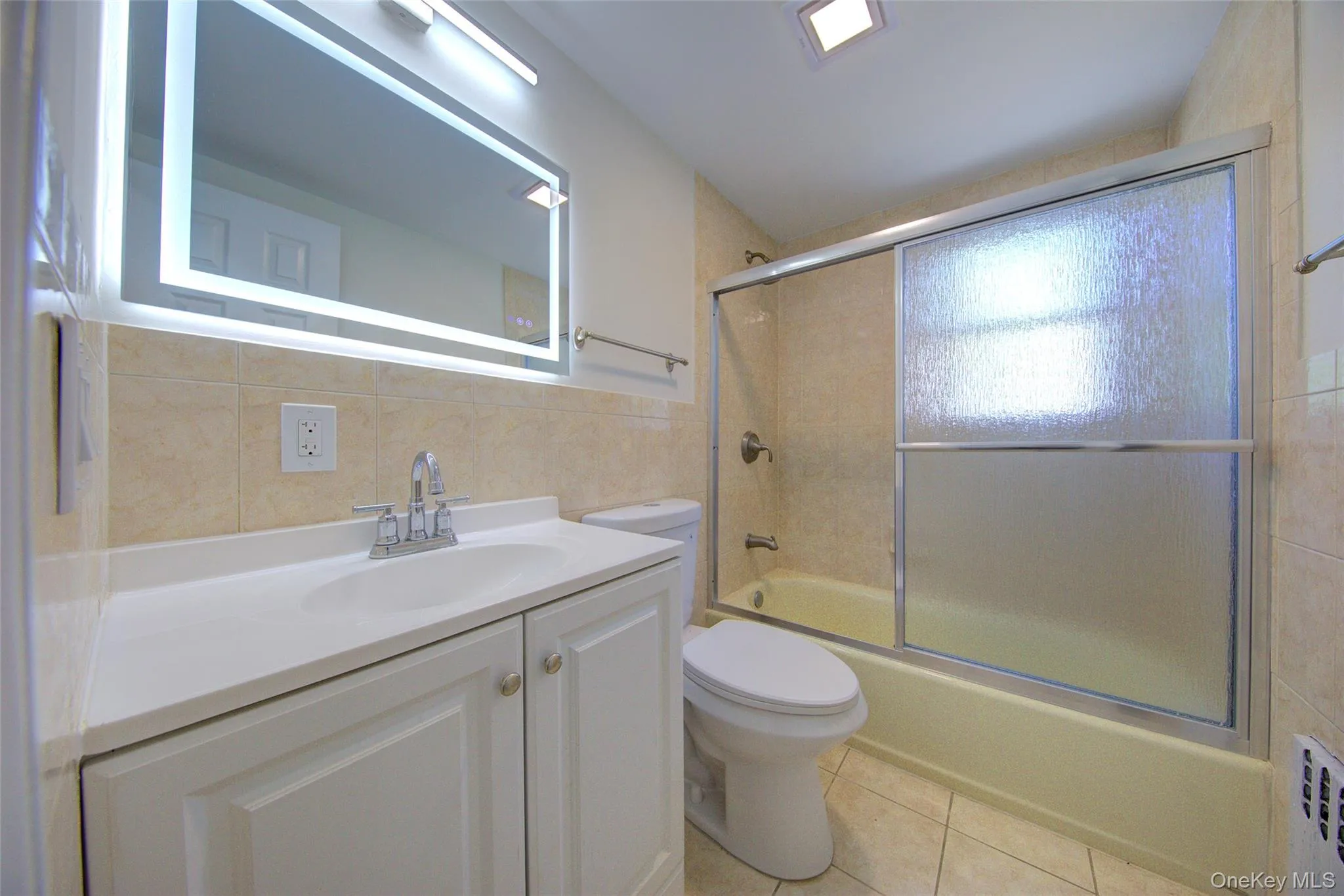 58 Weberfield Avenue, Hempstead, NY, 5 Bedrooms Bedrooms, 8 Rooms Rooms,2 BathroomsBathrooms,Residential,For Rent,Weberfield,0,1014343 58 Weberfield Avenue, Hempstead, NY, 5 Bedrooms Bedrooms, 8 Rooms Rooms,2 BathroomsBathrooms,Residential,For Rent,Weberfield,0,1014343