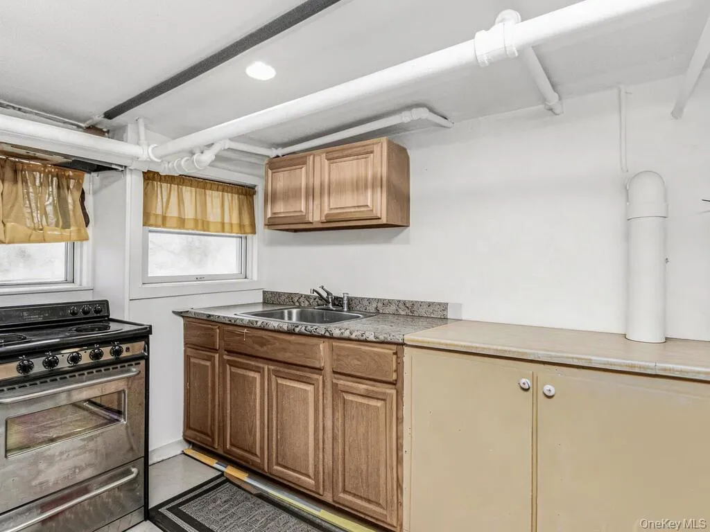 26 Normandy Road, Yonkers, NY, 5 Bedrooms Bedrooms, 10 Rooms Rooms,2 BathroomsBathrooms,Residential,For Rent,Normandy,0,1014347 26 Normandy Road, Yonkers, NY, 5 Bedrooms Bedrooms, 10 Rooms Rooms,2 BathroomsBathrooms,Residential,For Rent,Normandy,0,1014347