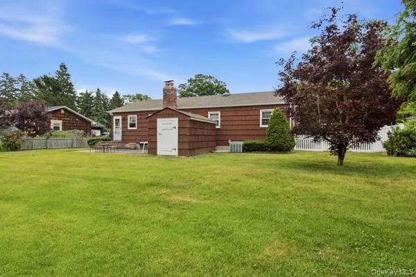 825 Karshick Street, Islip, NY, 3 Bedrooms Bedrooms, 7 Rooms Rooms,1 BathroomBathrooms,Residential,For Rent,Karshick,0,KEY1014348 825 Karshick Street, Islip, NY, 3 Bedrooms Bedrooms, 7 Rooms Rooms,1 BathroomBathrooms,Residential,For Rent,Karshick,0,KEY1014348