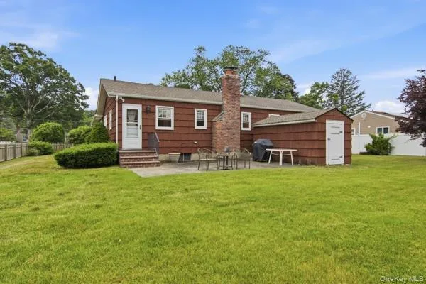 825 Karshick Street, Islip, NY, 3 Bedrooms Bedrooms, 7 Rooms Rooms,1 BathroomBathrooms,Residential,For Rent,Karshick,0,KEY1014348 825 Karshick Street, Islip, NY, 3 Bedrooms Bedrooms, 7 Rooms Rooms,1 BathroomBathrooms,Residential,For Rent,Karshick,0,KEY1014348