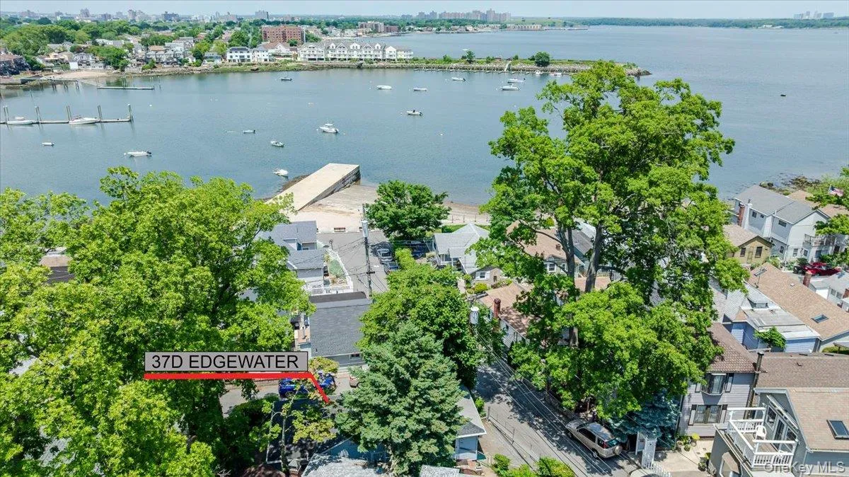 47D Edgewater Park, New York, NY, 2 Bedrooms Bedrooms, 7 Rooms Rooms,1 BathroomBathrooms,Residential,For Rent,Edgewater,0,1014353 47D Edgewater Park, New York, NY, 2 Bedrooms Bedrooms, 7 Rooms Rooms,1 BathroomBathrooms,Residential,For Rent,Edgewater,0,1014353